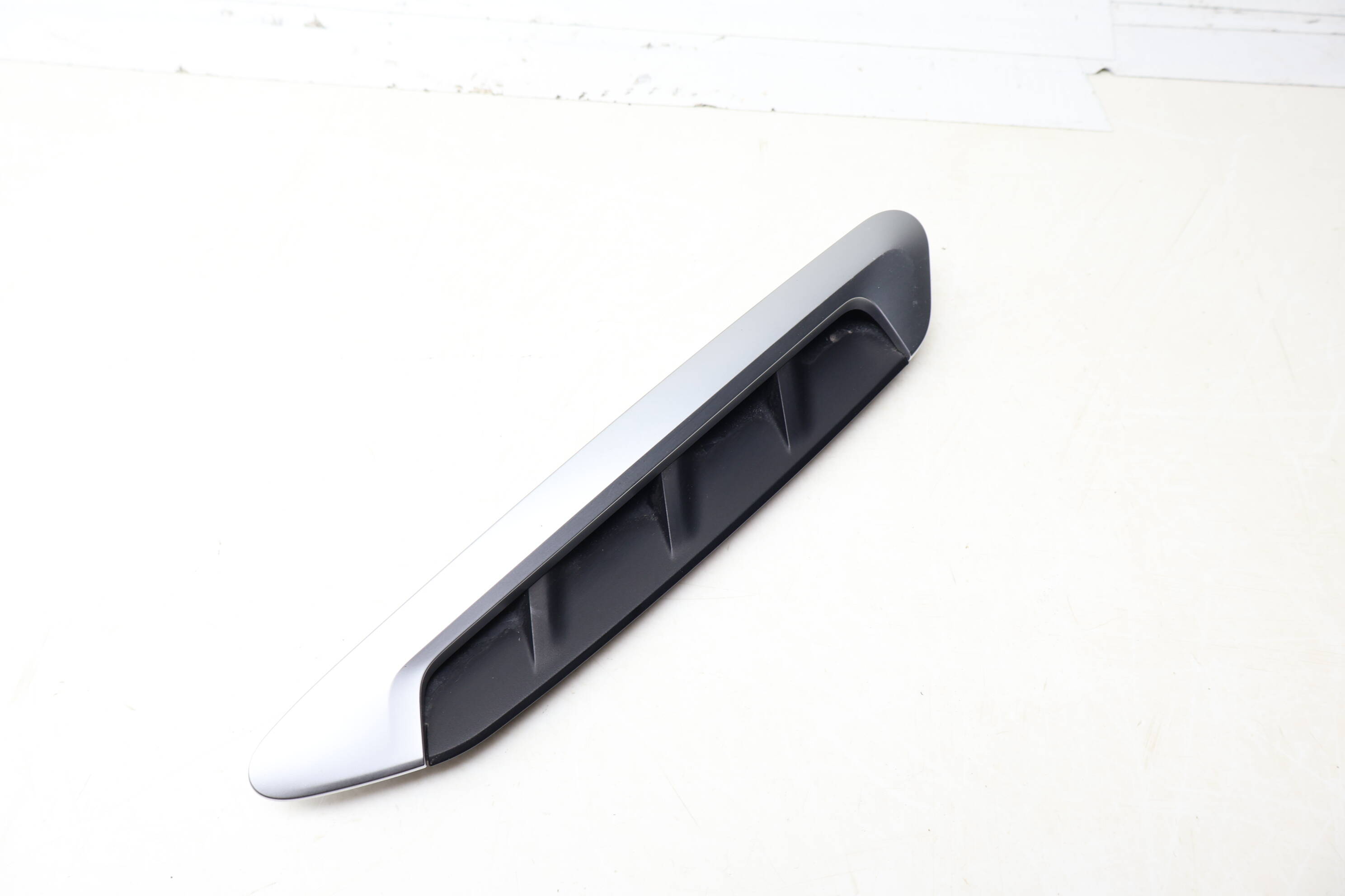 Fender Trim / Molding 7418605