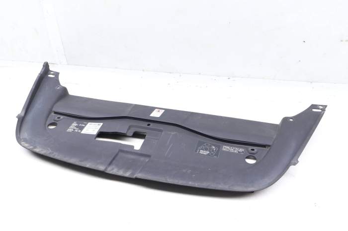 Engine Bay / Hood Lock Cover 7P5805806B main product photo