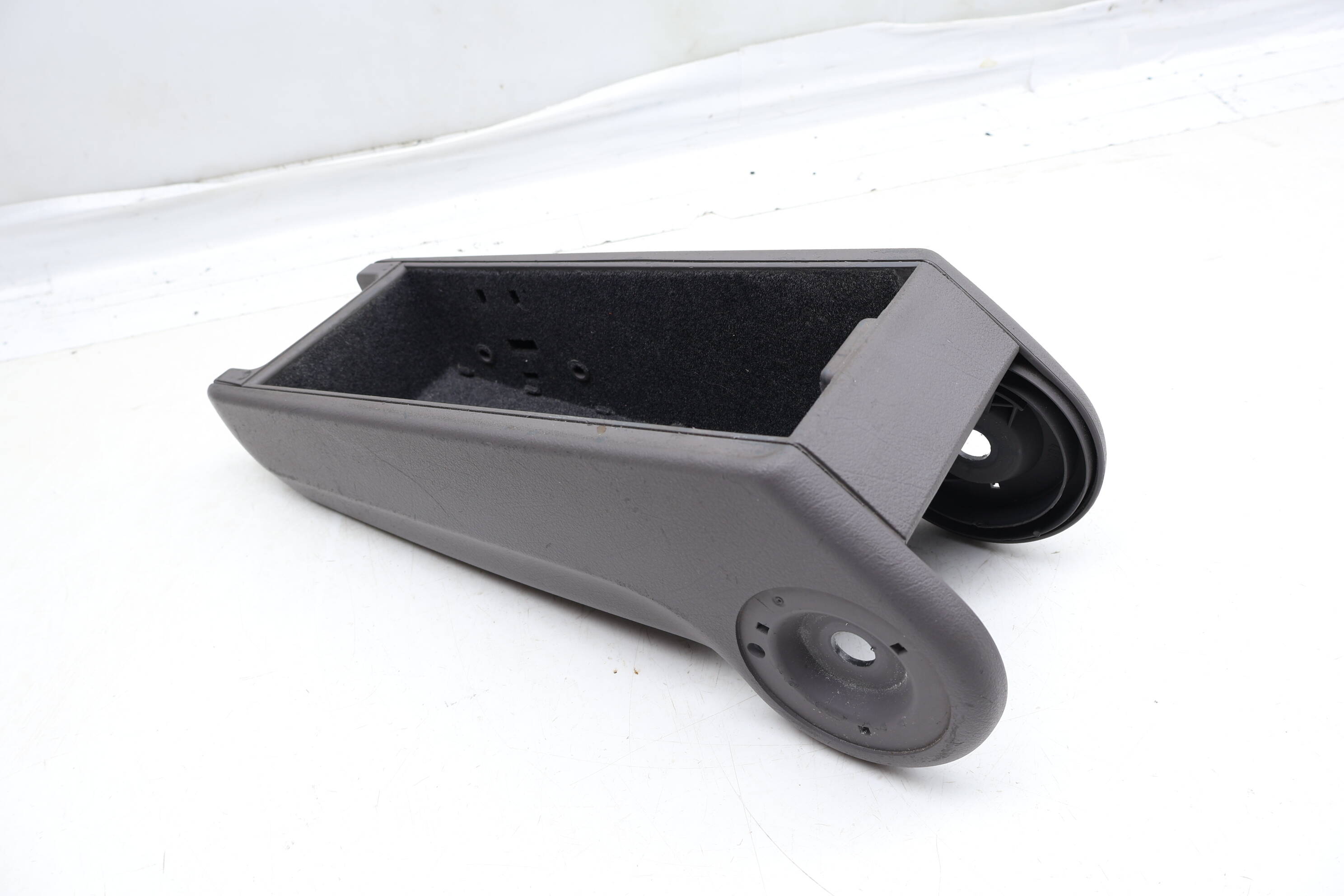 Center Armrest / Arm Rest 8D0864207AJ