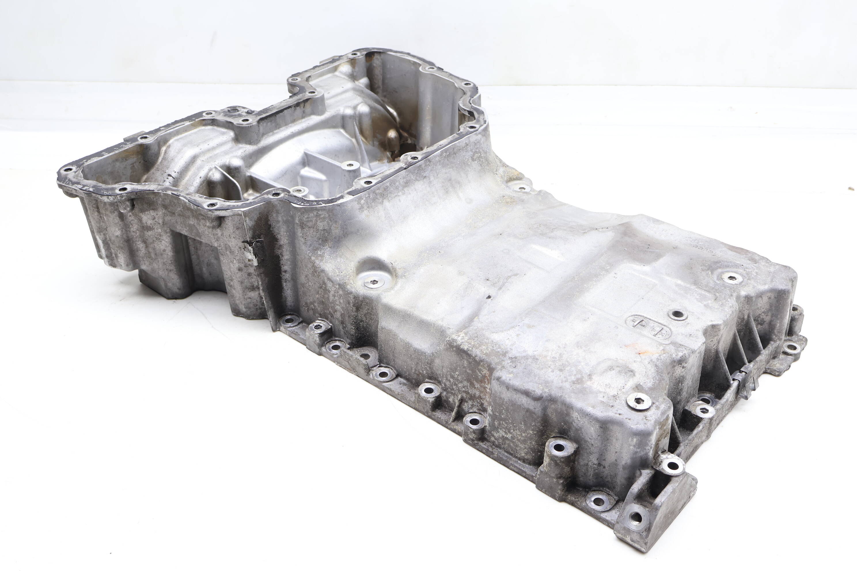 Upper Engine Oil Pan / Sump 6420142602