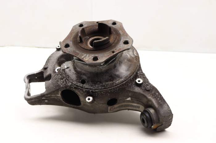 Spindle Knuckle W/ Wheel Bearing 97033161102 main product photo