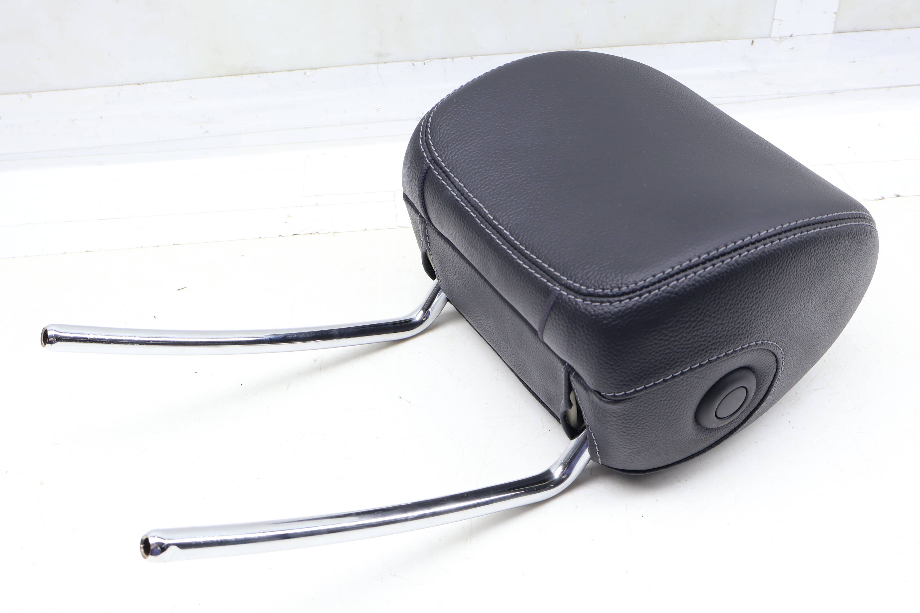 Seat Headrest / Head Rest 2059703350