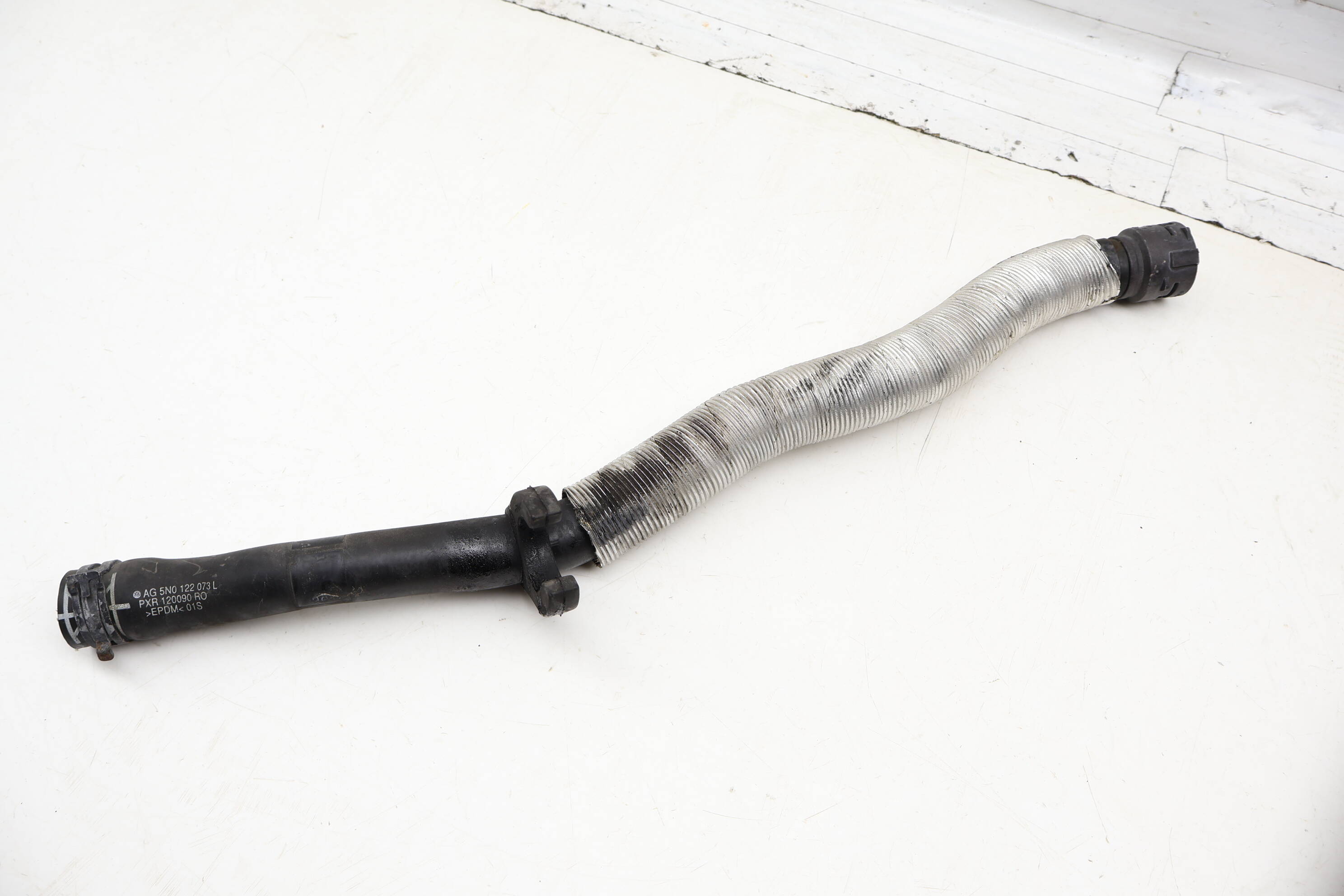 Coolant Hose / Line 5N0122073L