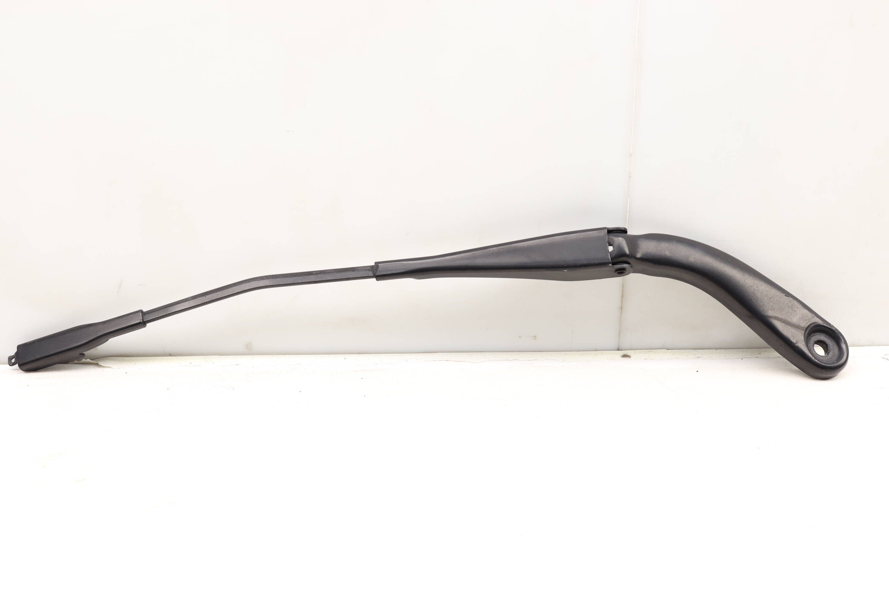 Windshield&#x20;Wiper&#x20;Arm&#x20;61617260469