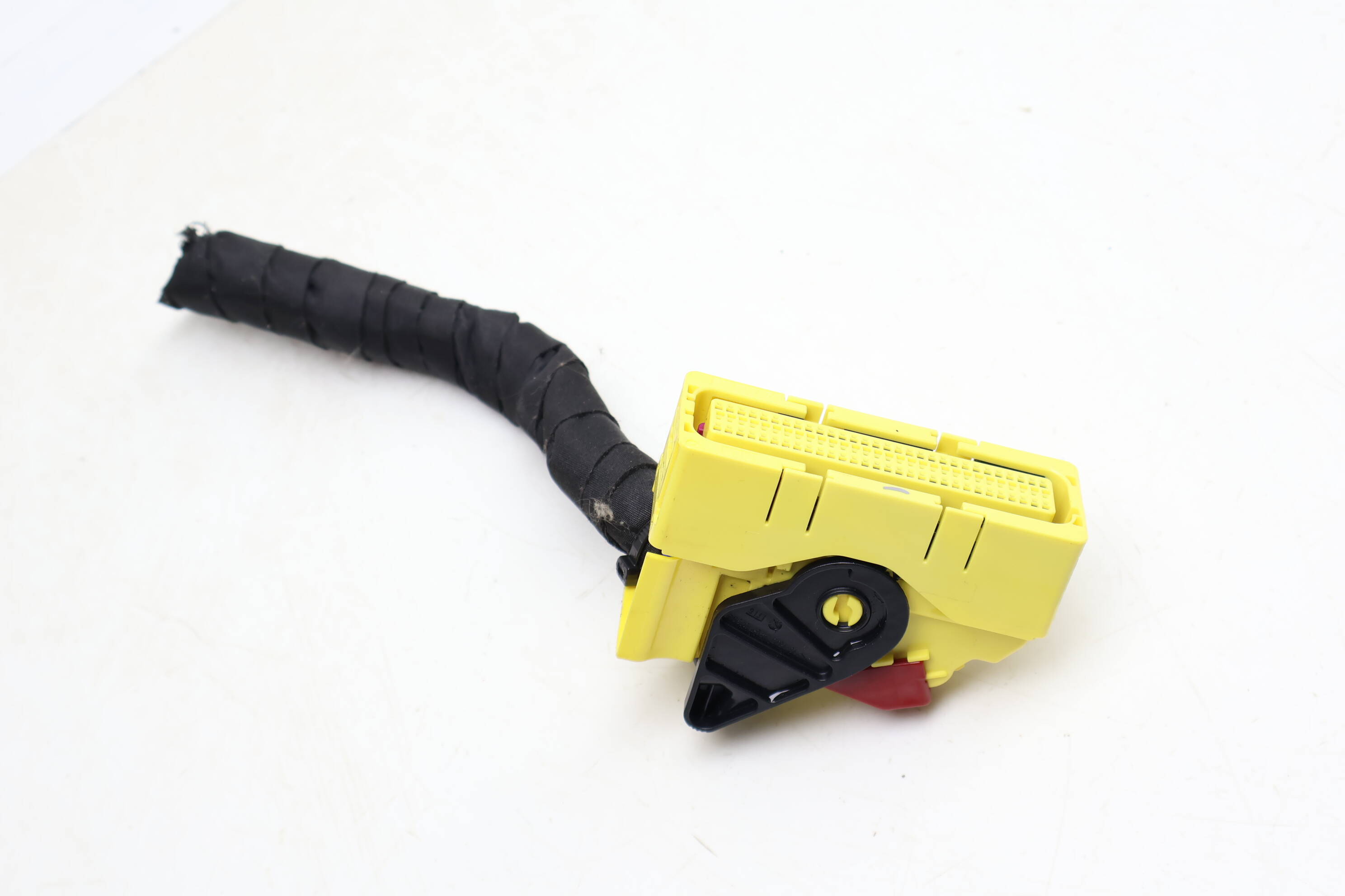 Airbag / Air Bag Module Wiring Harness Connector 5Q0973100D