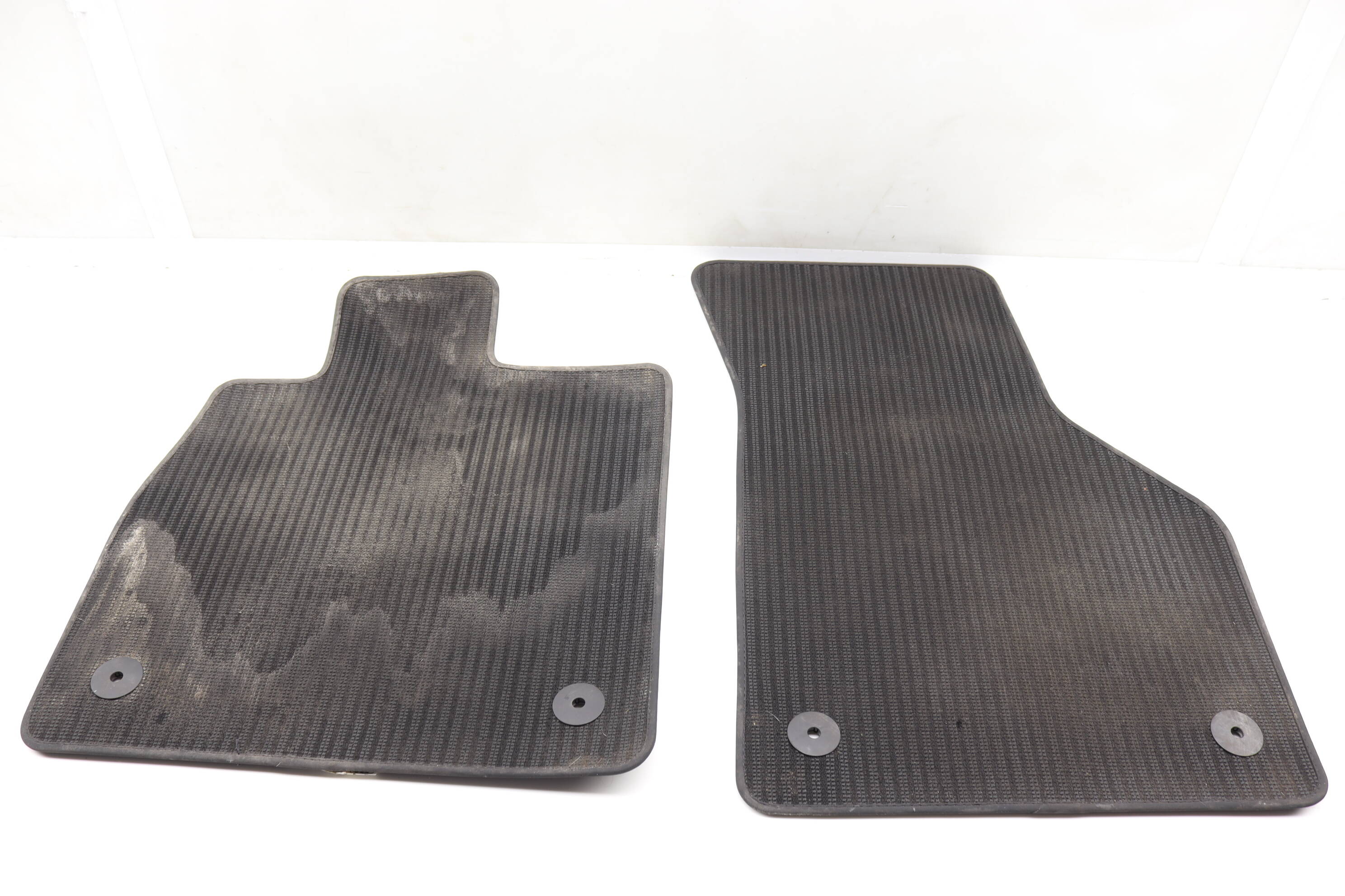 Carpet Floor Mat Set 8S1863691D