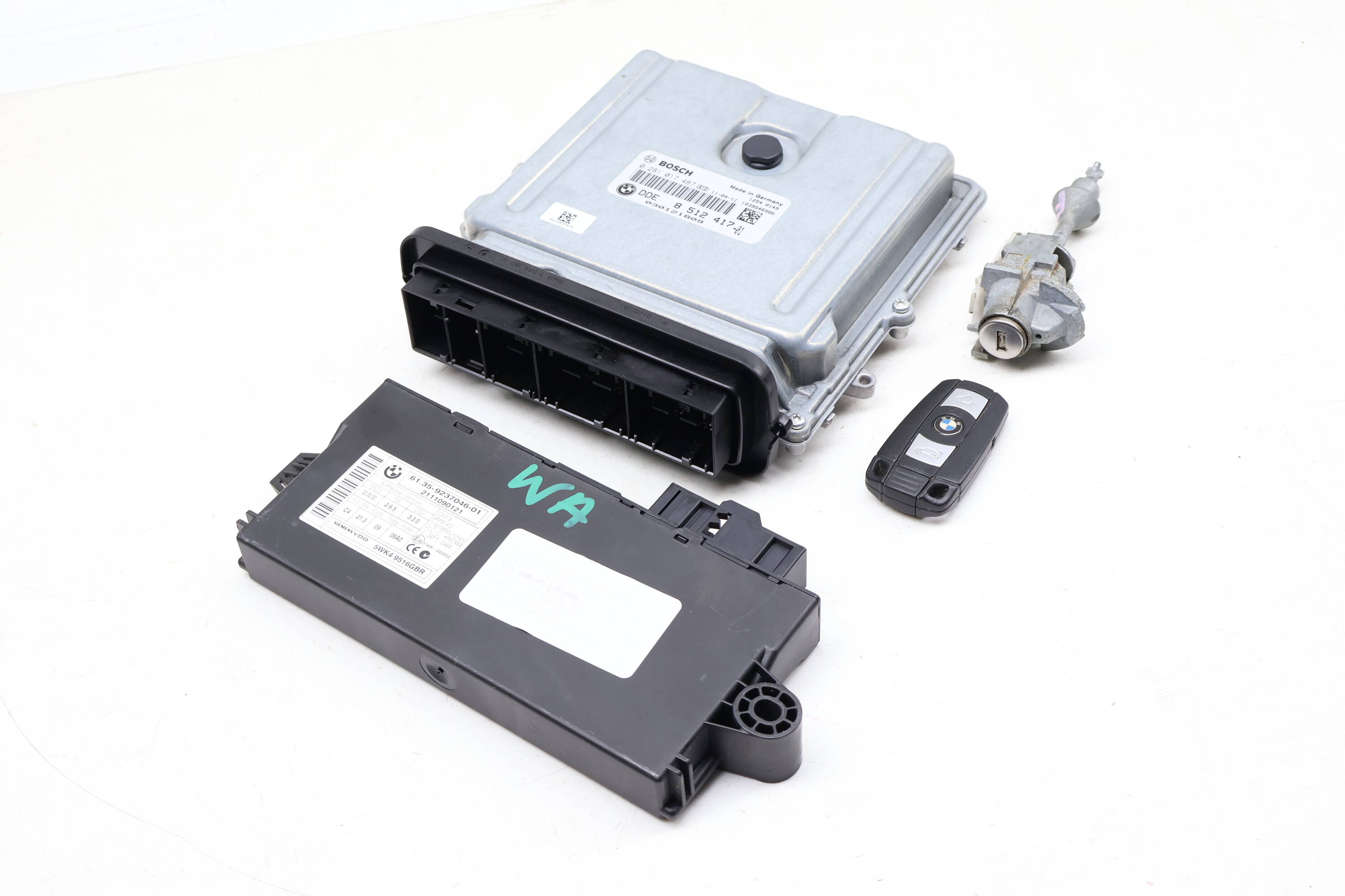 Ecu Dme Dde / Cas3 Theft Locking Module / Lock Cylinder W/ Key 13618512417