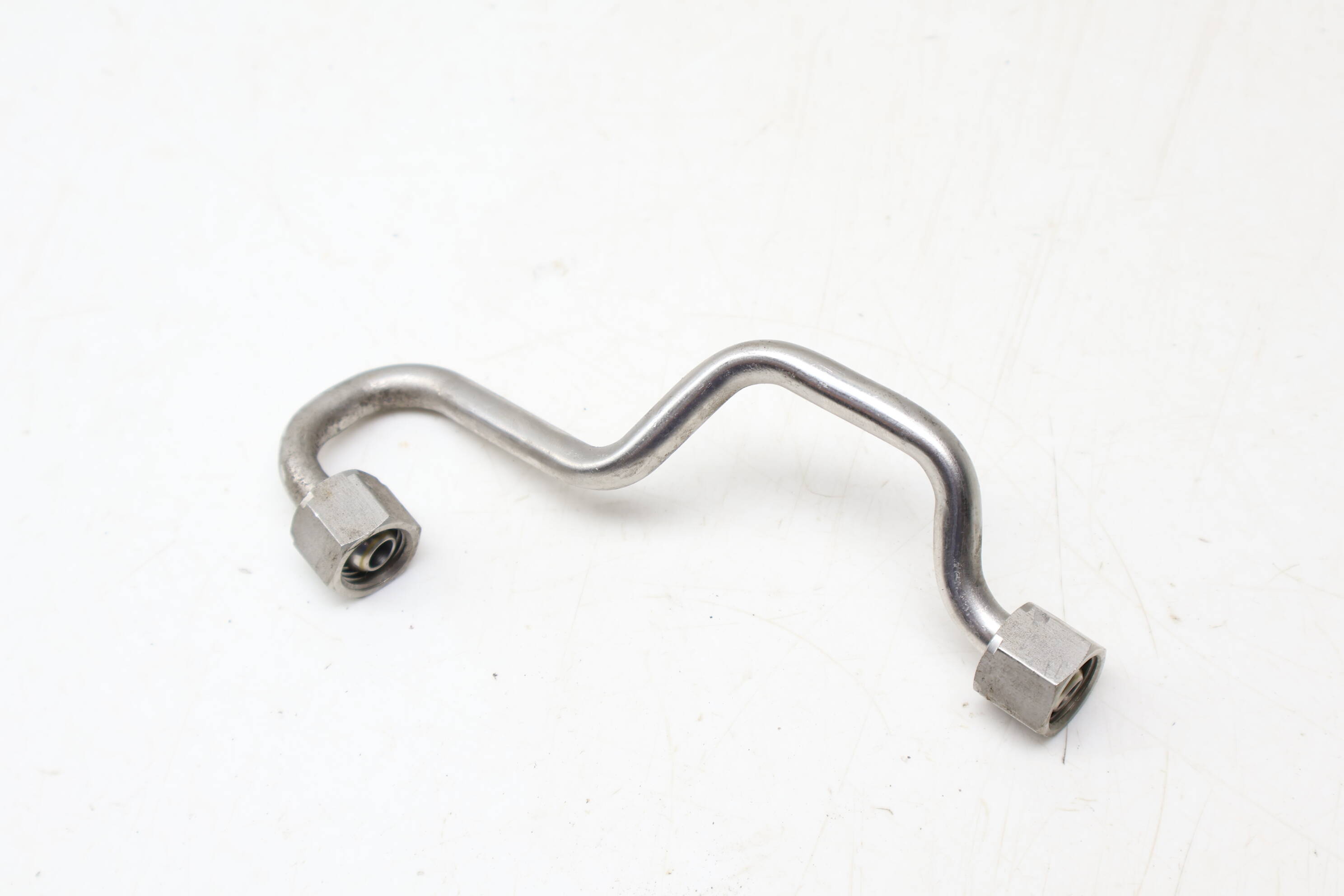 Fuel Line / Pipe 03H133321F 95811031400