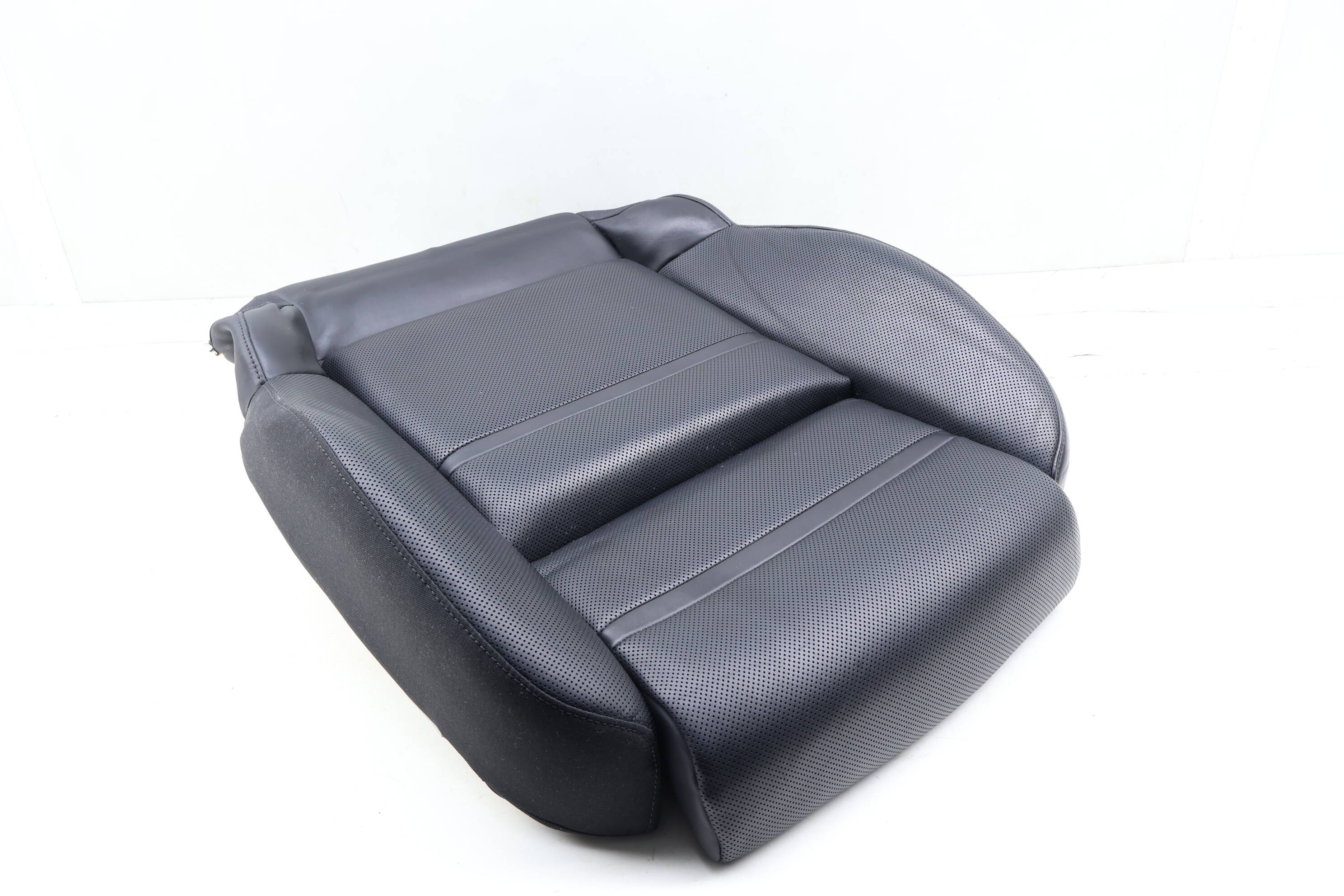 Lower Seat Bottom Cushion (Leather) 9Y0881405DG