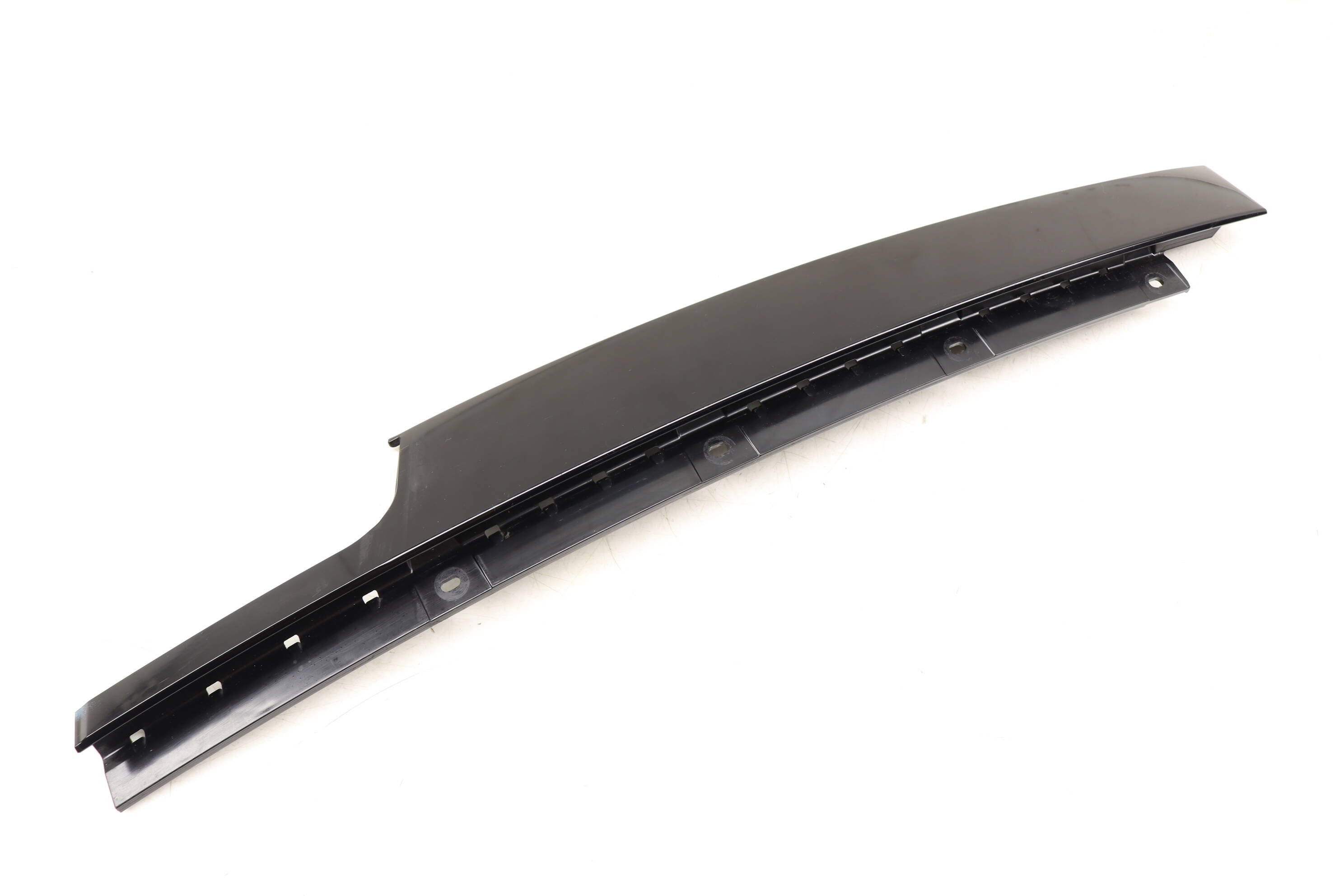 BMW Front Right Door / B Pillar Trim Panel 51337263384