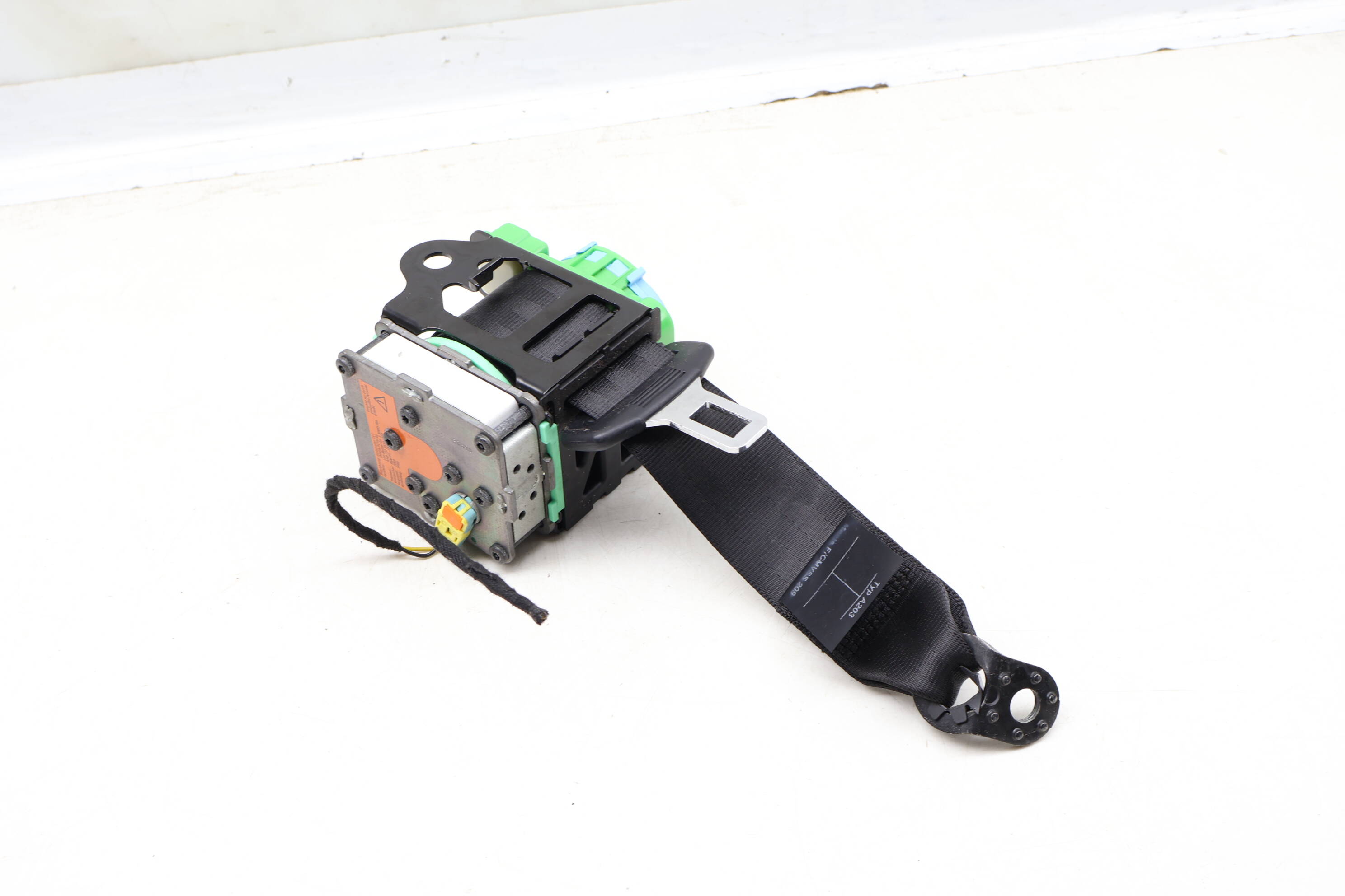 Coupe Seat Belt Retractor 8J8857806G