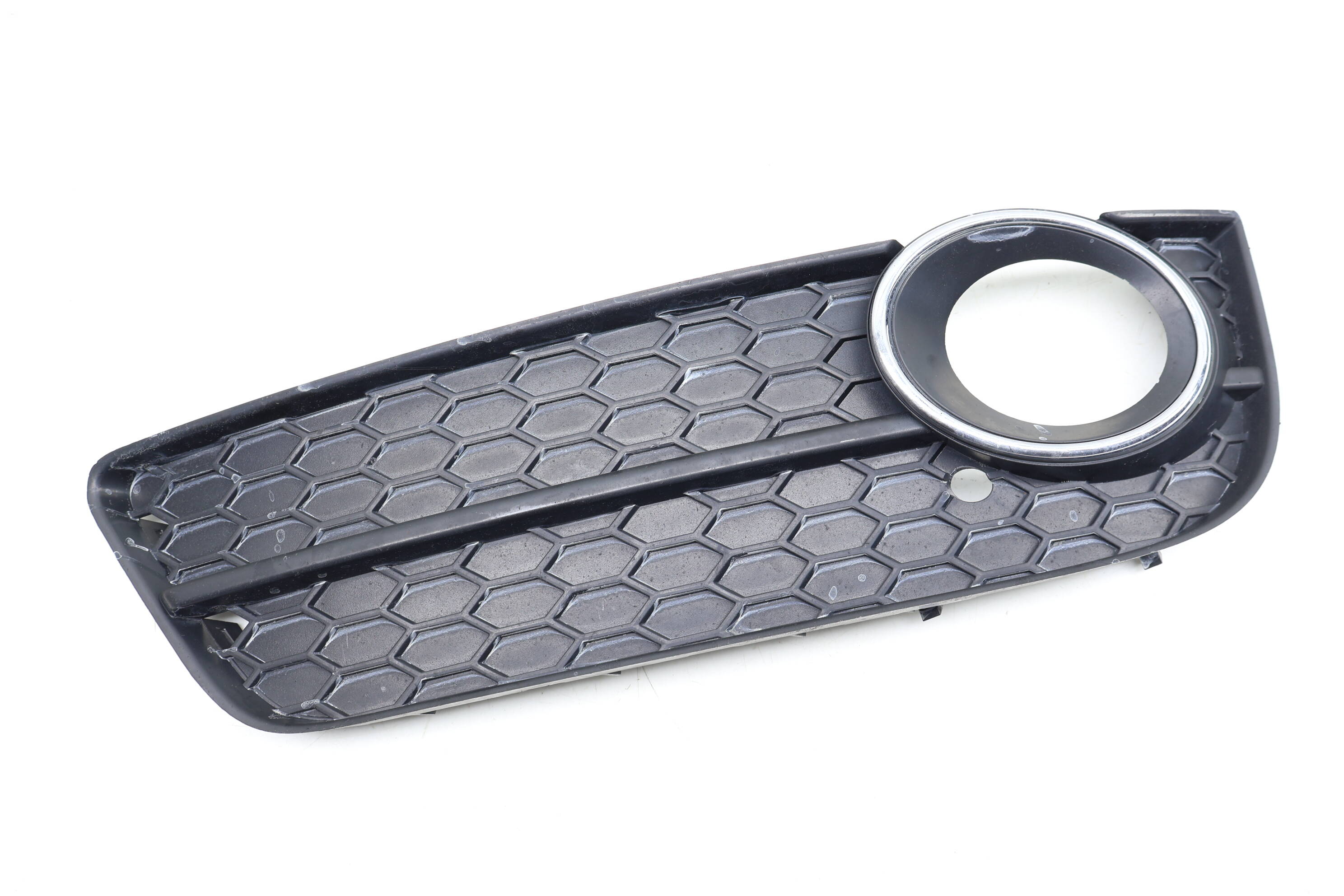 Lower Bumper Fog / Light Grille 8T0807681