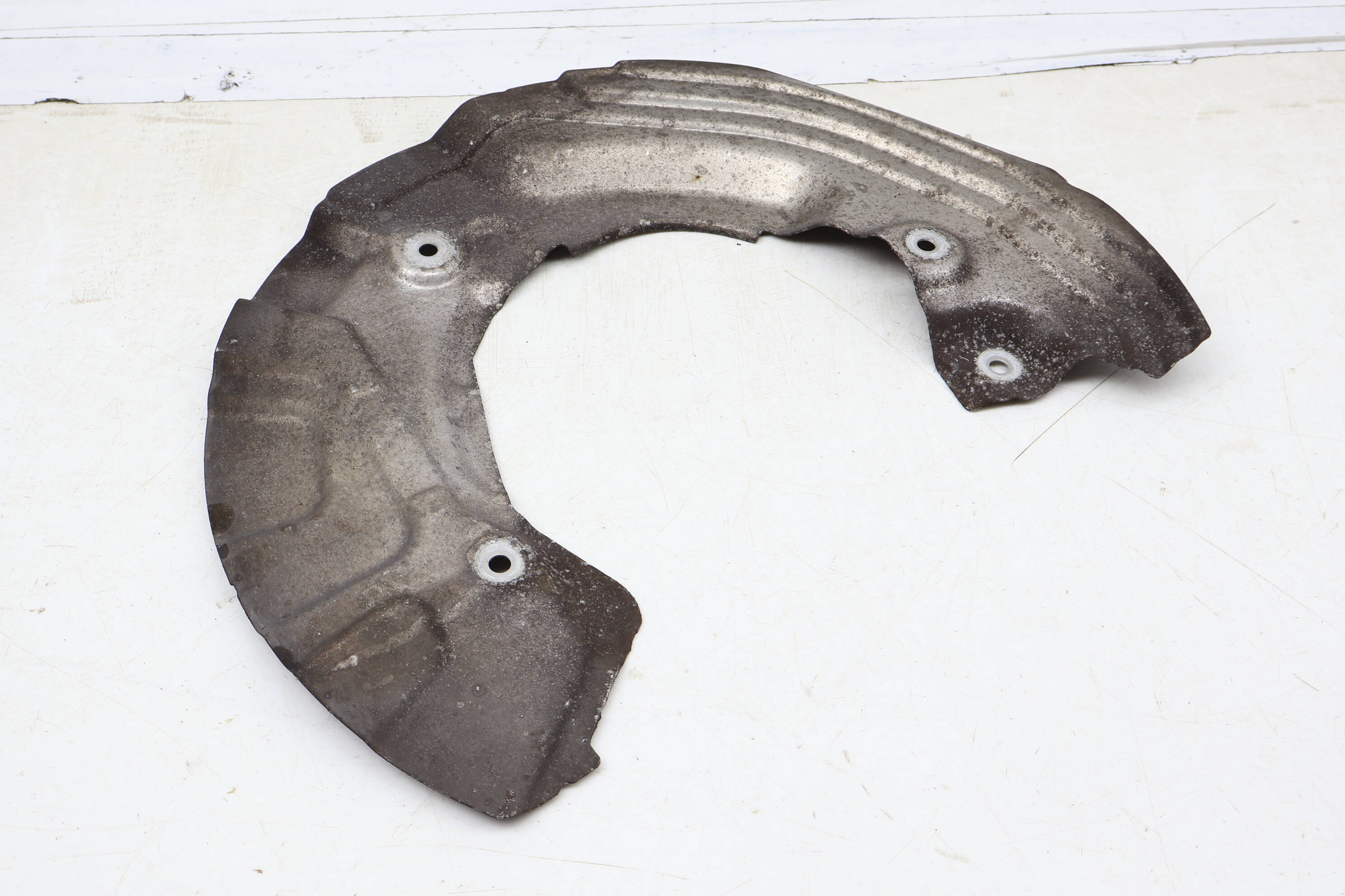 Brake Dust / Splash Shield / Plate 34116780215