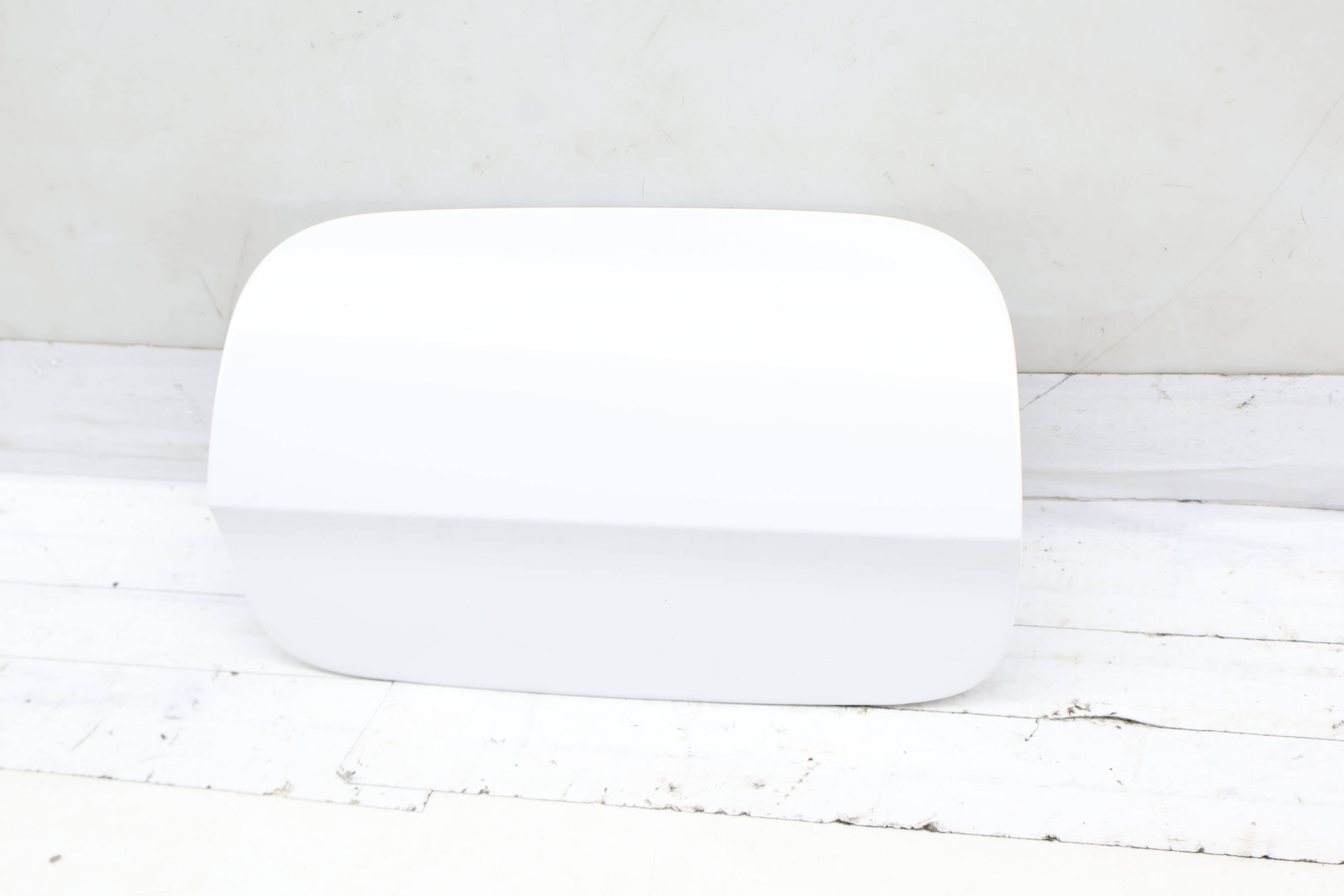 Gas / Fuel Filler Door 8W6809907