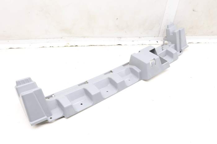 Center Bumper Mount Bracket (M) 51128069147 main product photo