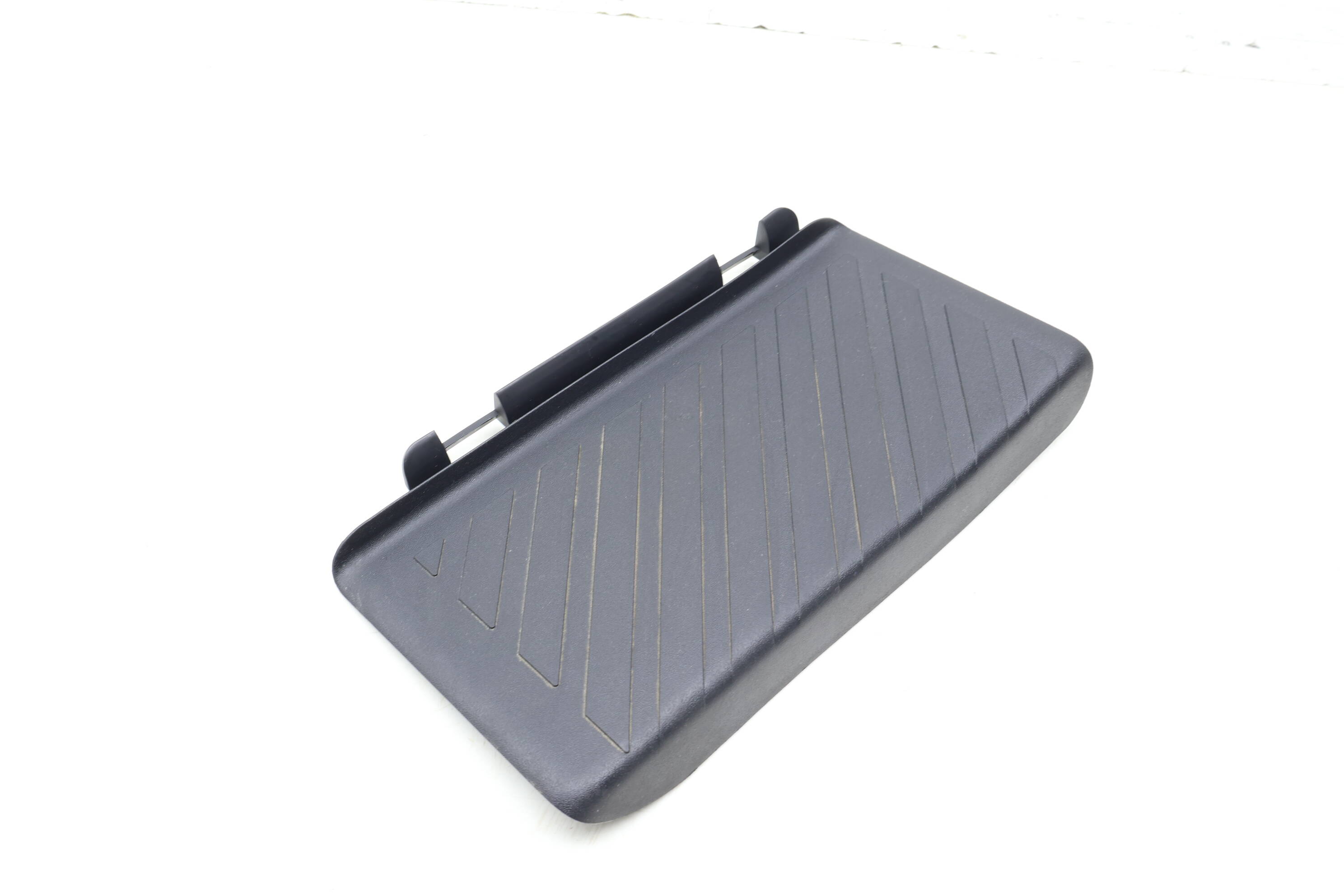 Dead Pedal / Foot Rest Cover 3CN864777