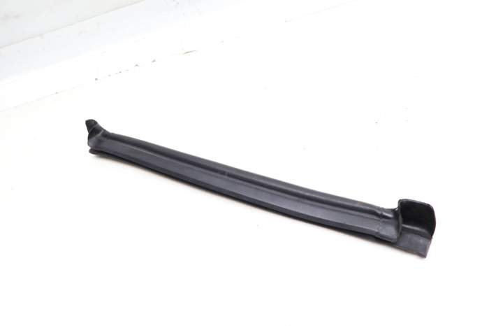 Hood / Engine Bay Side Seal 51713400362 main product photo