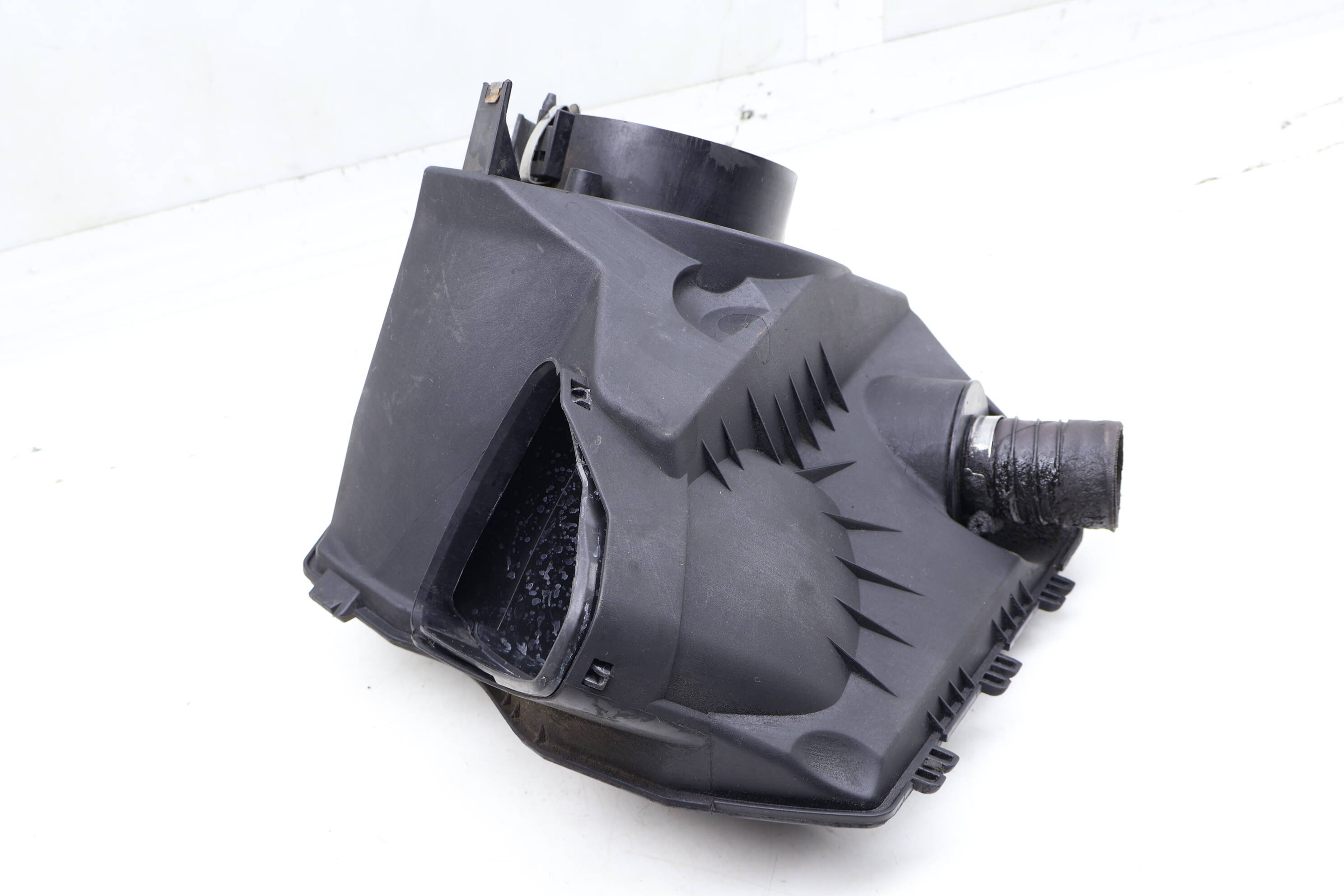 Engine Air Filter Box / Housing - Upper Half 4F0133835AS