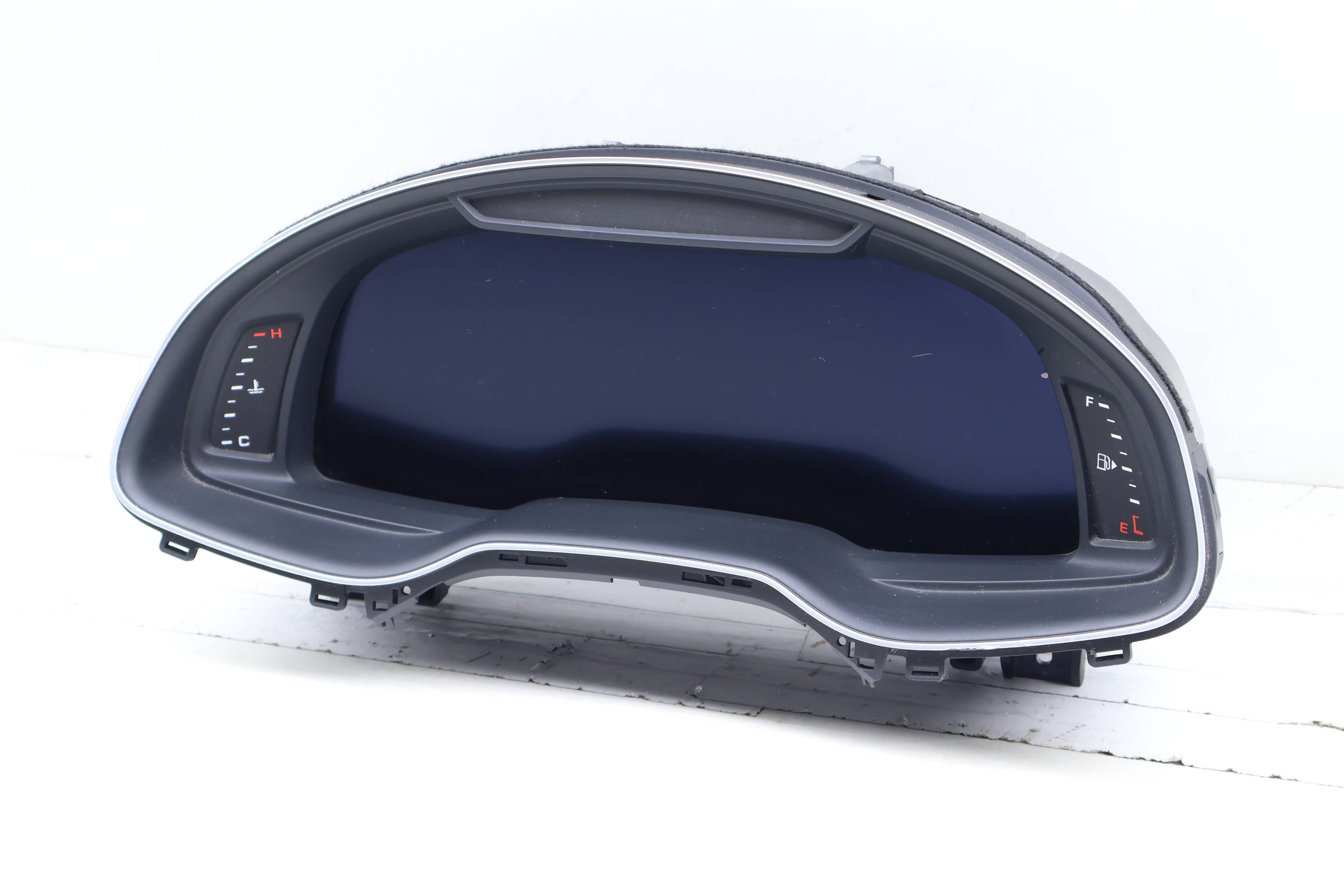 Instrument Cluster / Speedometer 4M0920890B