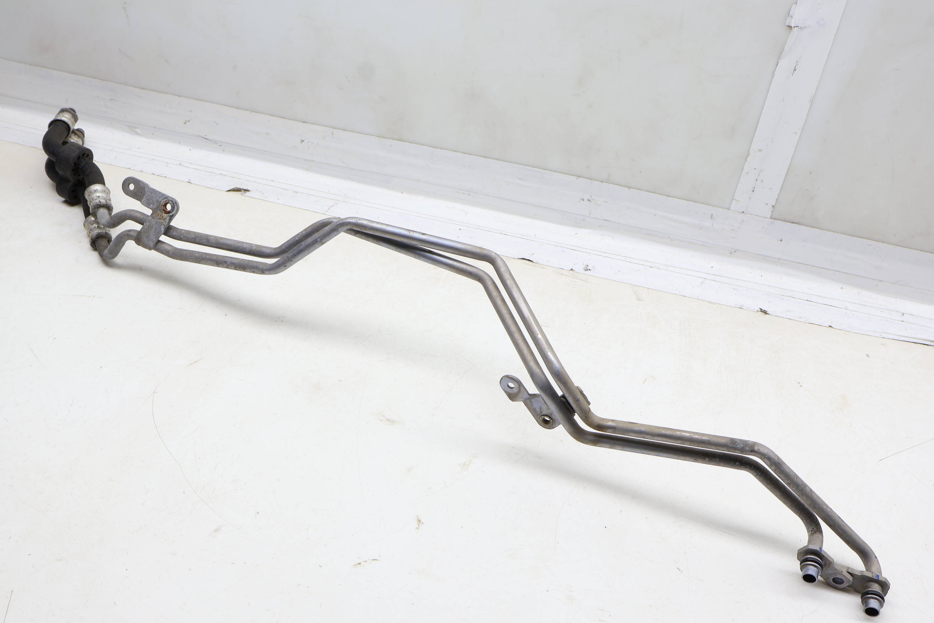 Transmission Oil Cooler Pipe / Line Set 7L8317801F