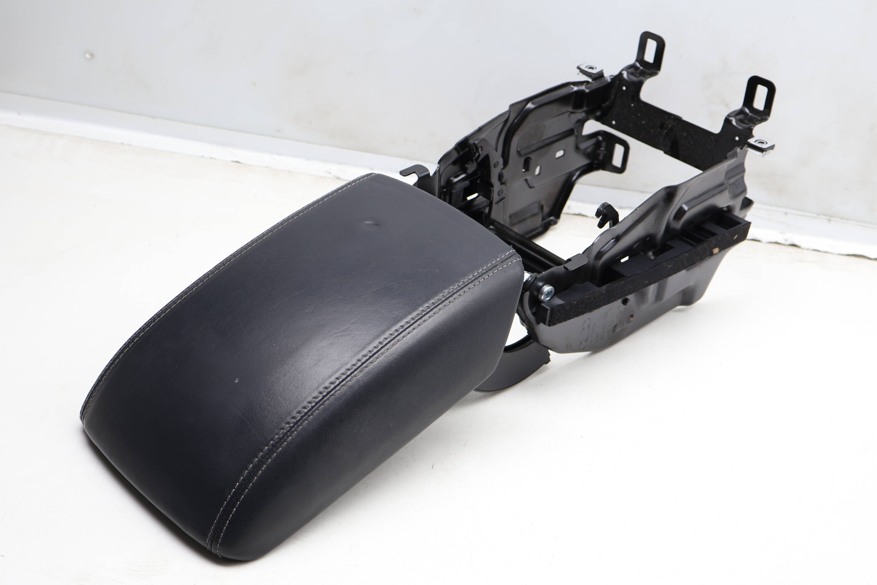 Center Console Armrest 8R0864207D