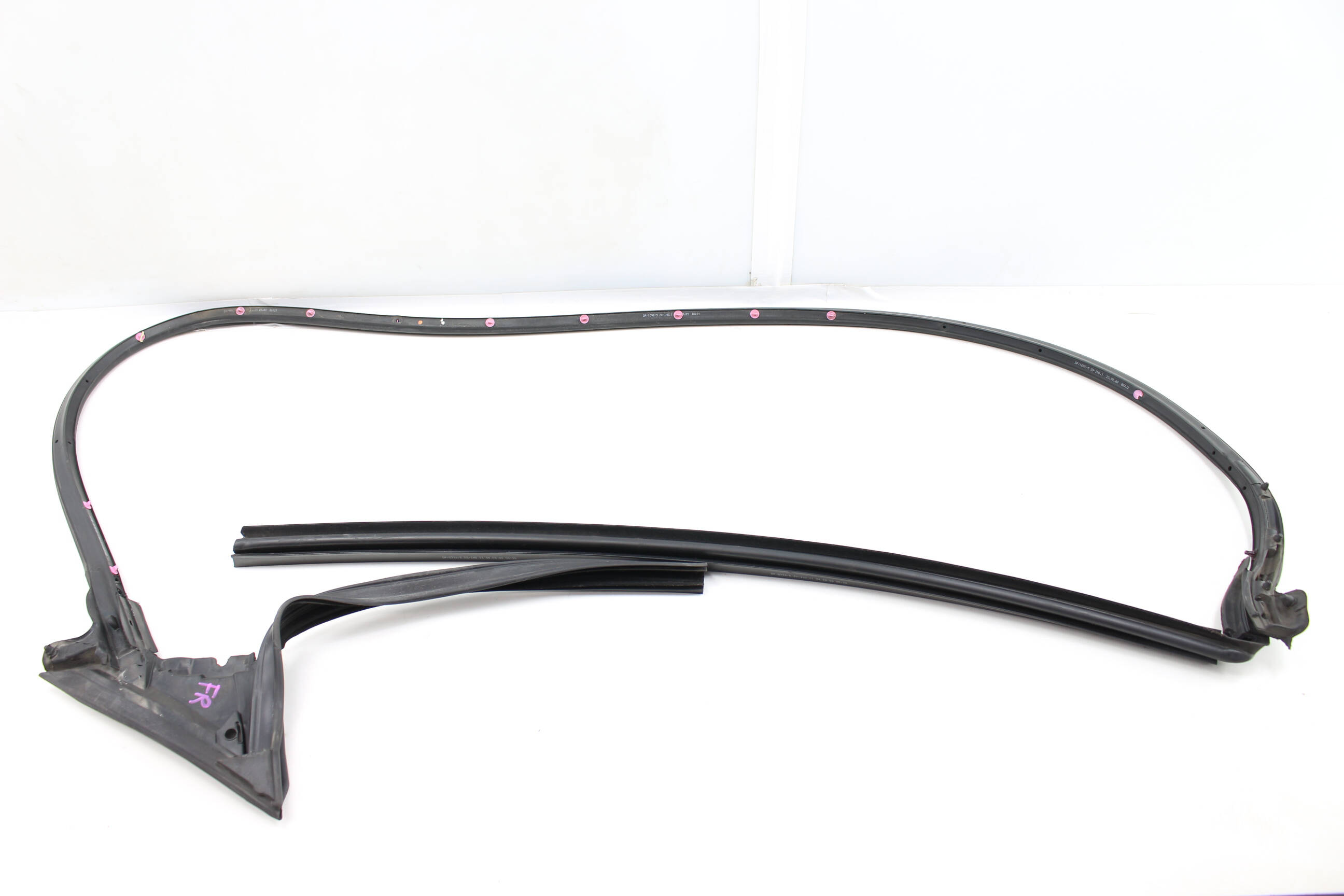 Outer Door Seal / Weather Stripping 8H0837912C