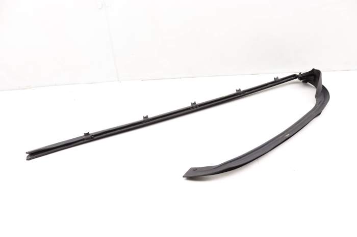Inner Door Seal / Weather Stripping 51337008574 main product photo