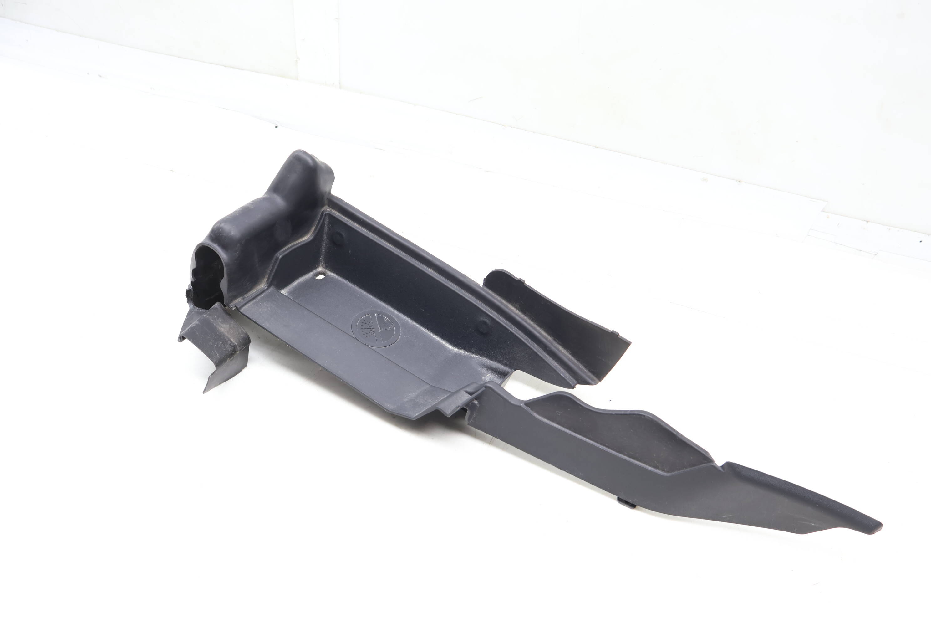 Firewall Cowl / Water Deflector Cover 11K819336