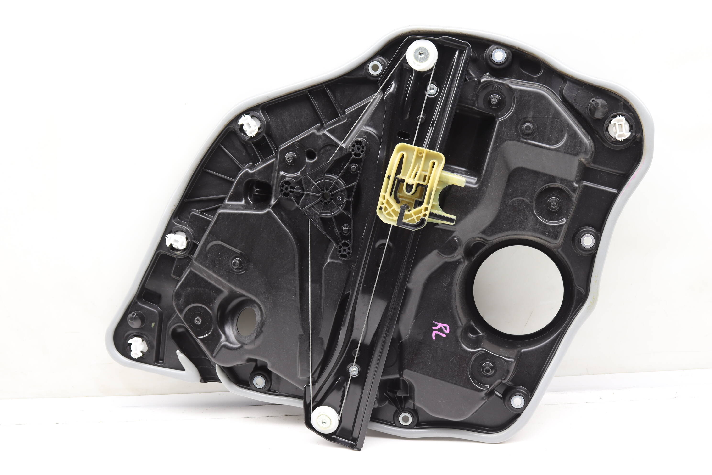 Door Panel / Window Regulator Assembly 7497099