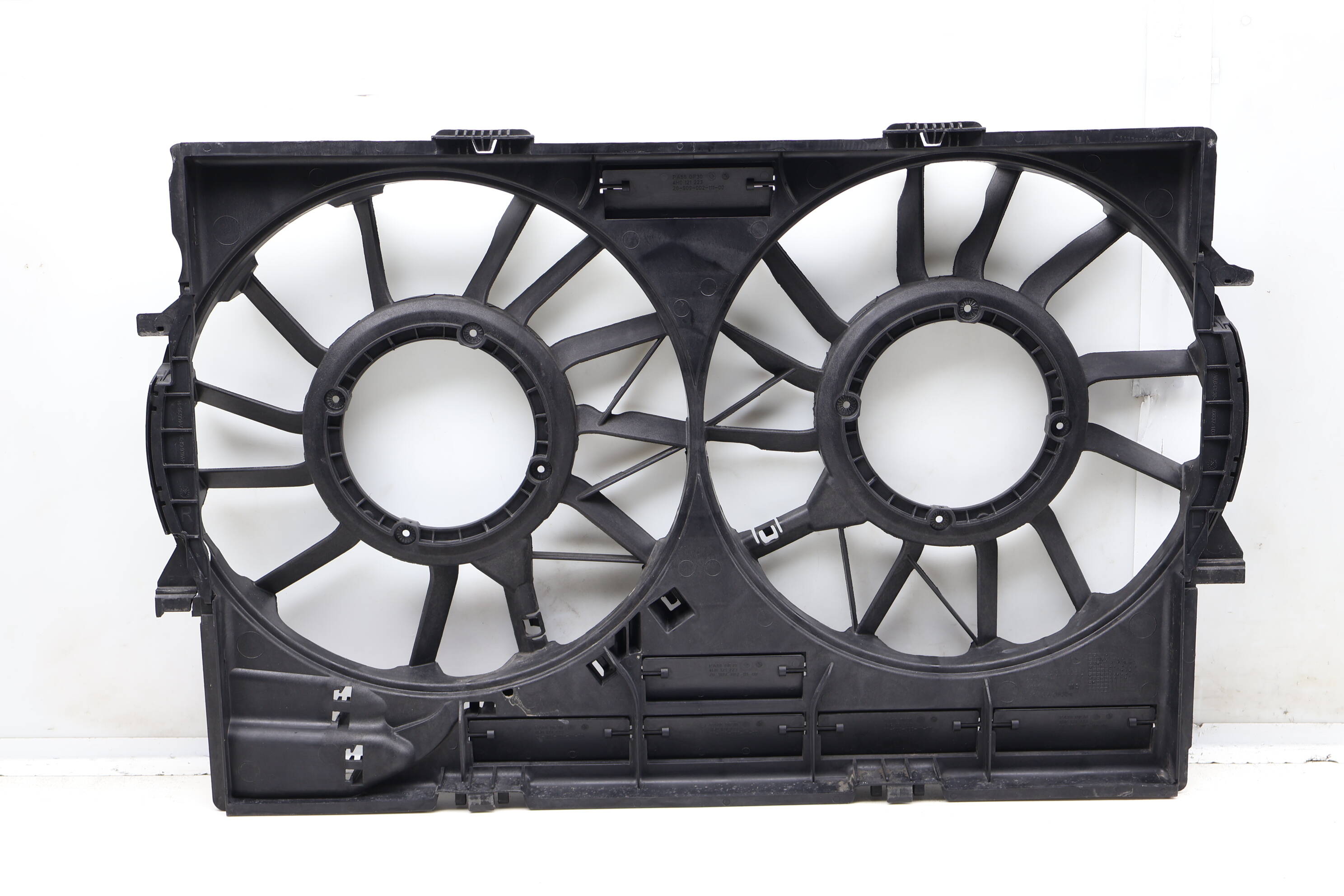 Radiator Electric Fan Cowl / Housing 4H0121003M