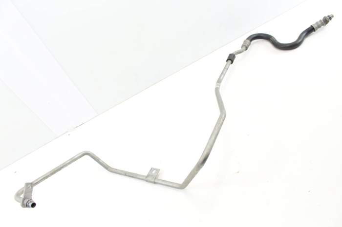 Transmission Oil Cooler Line / Pipe 4L0317819D main product photo