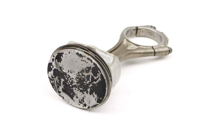 Piston W/ Connecting Rod 11257542292 main product photo