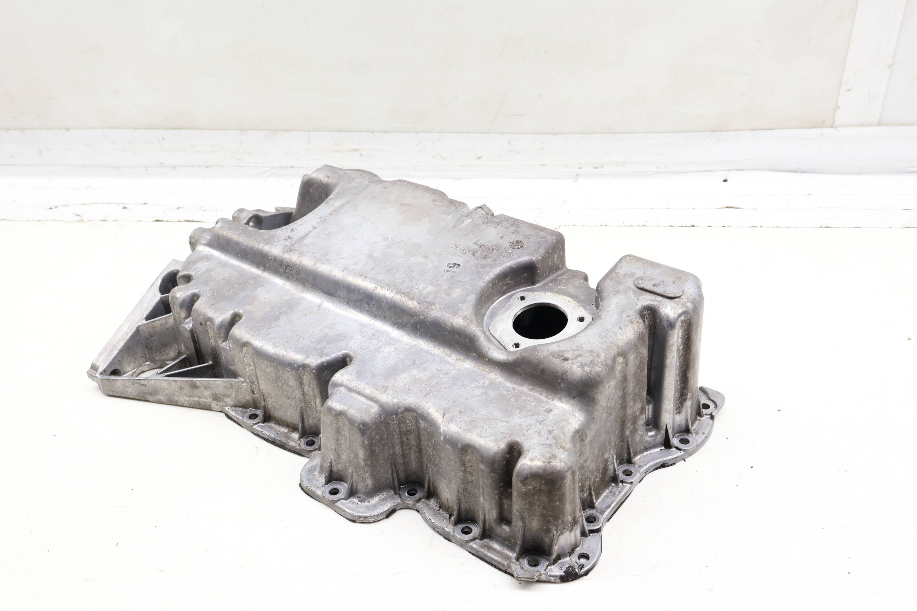 Engine Oil Pan / Sump 03H103603J
