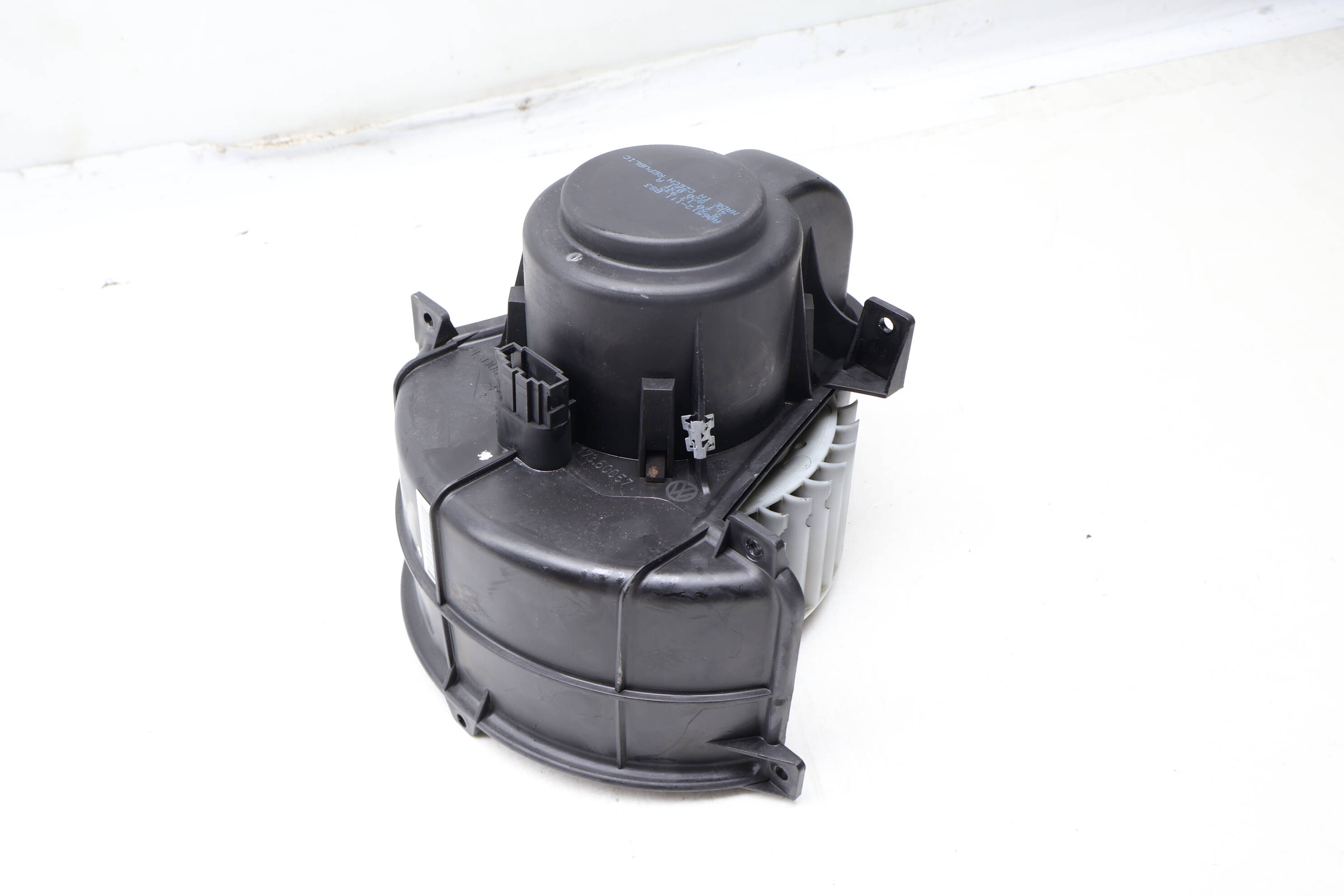 Blower Motor / Fan 4L1820021A