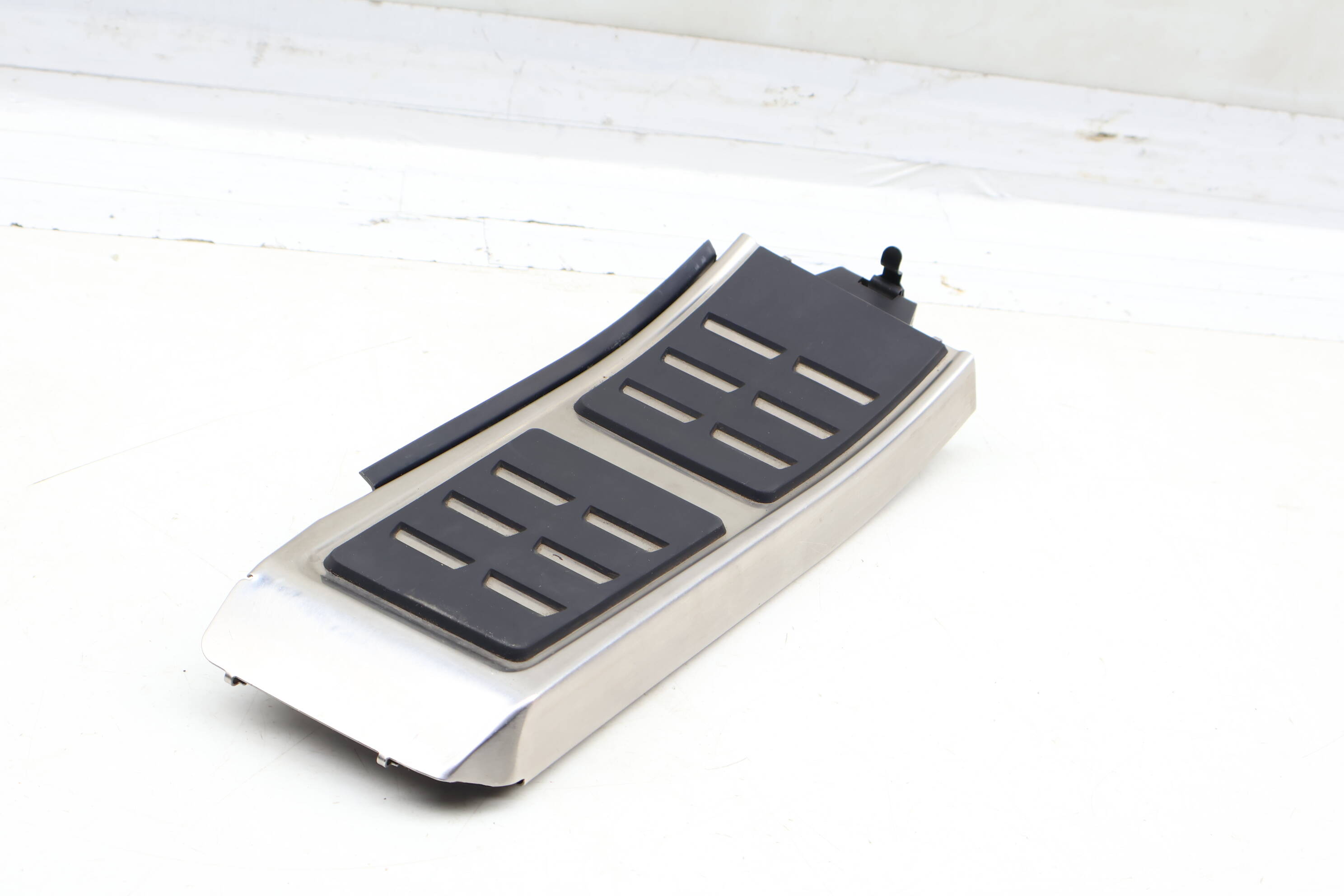 Dead Pedal / Foot Rest Cover 4G8864777