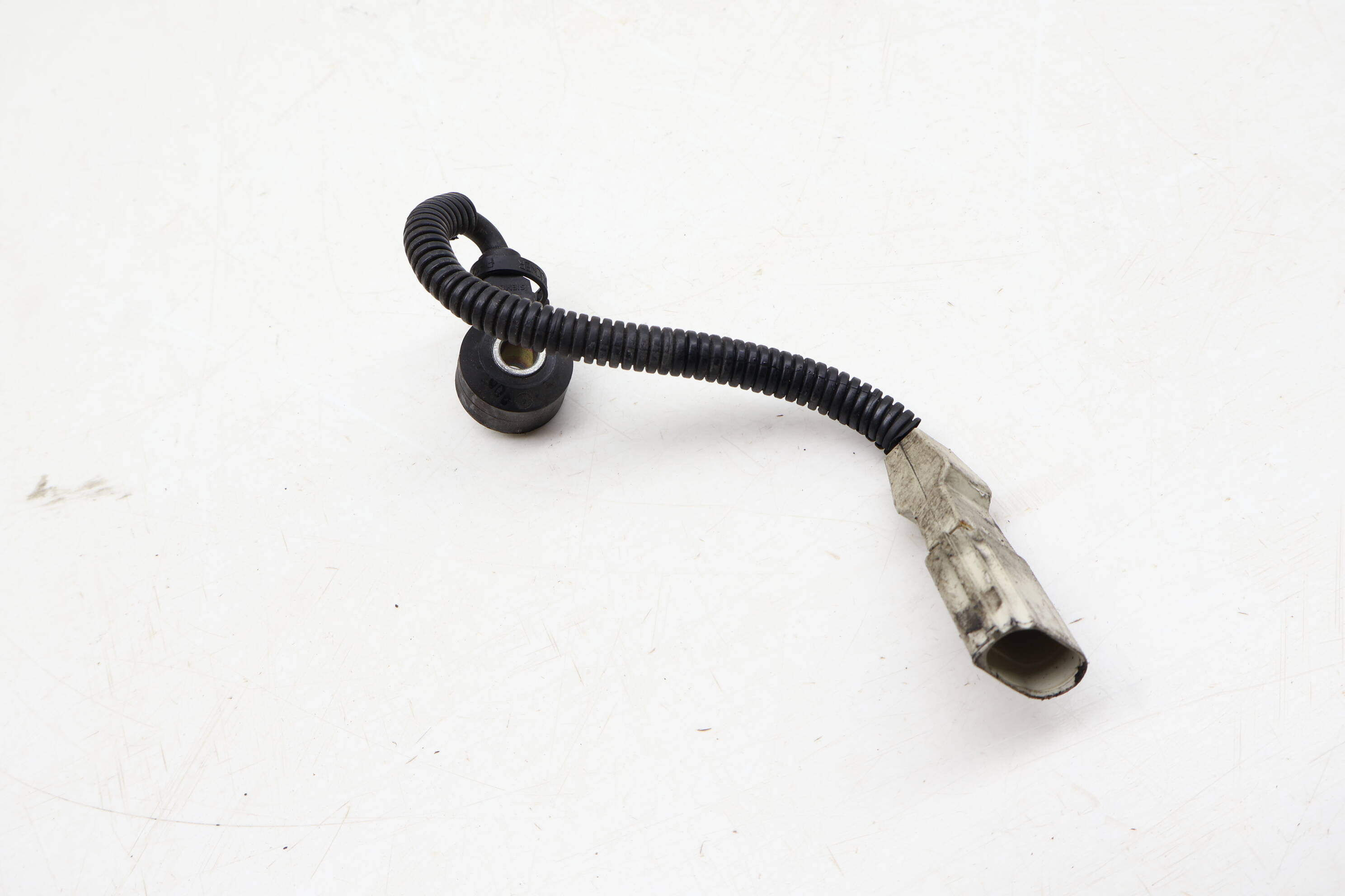 Engine Knock Sensor (White) 07L905377A