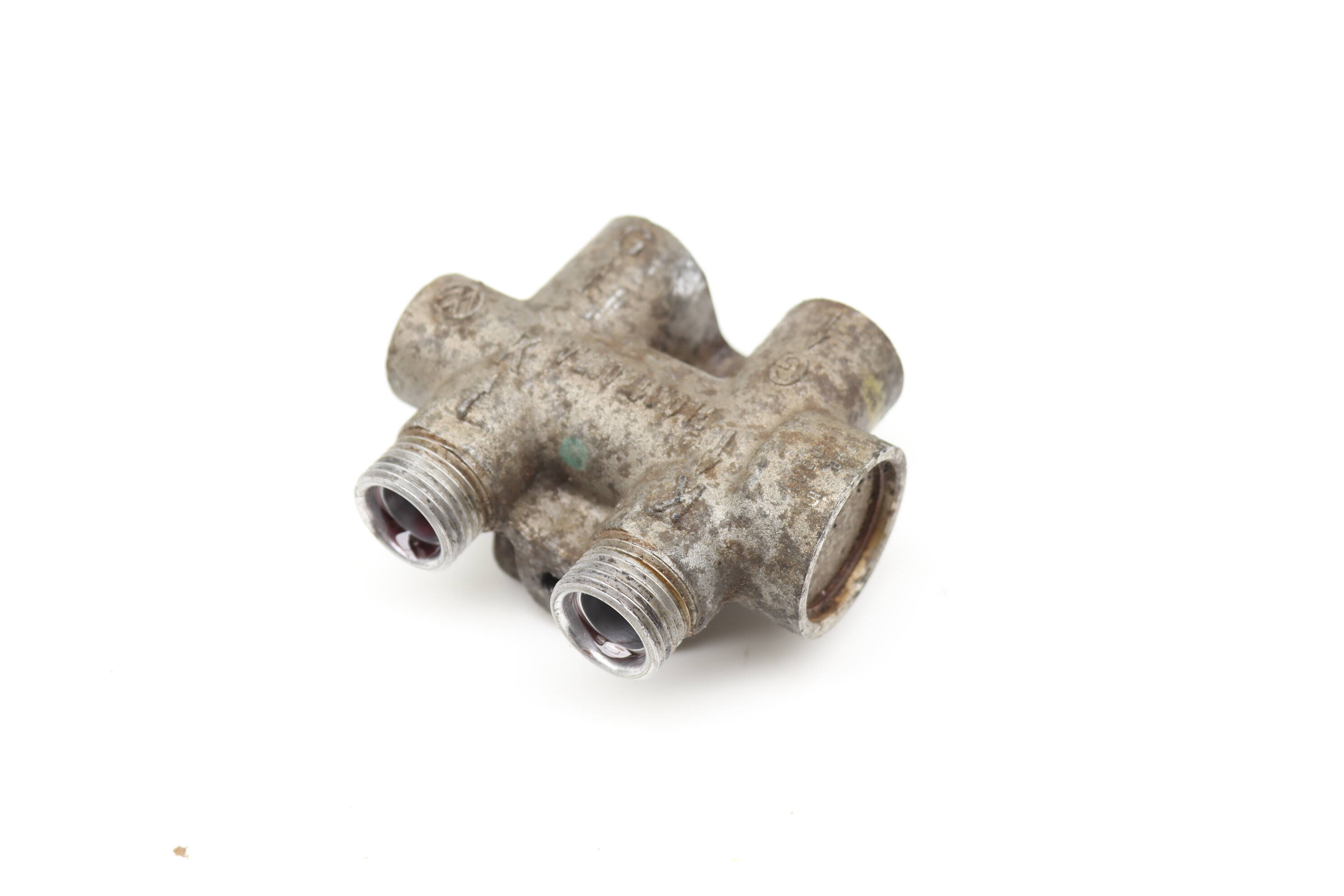 Transmission Oil Cooler Temp Valve / Thermostat 7L0317027A