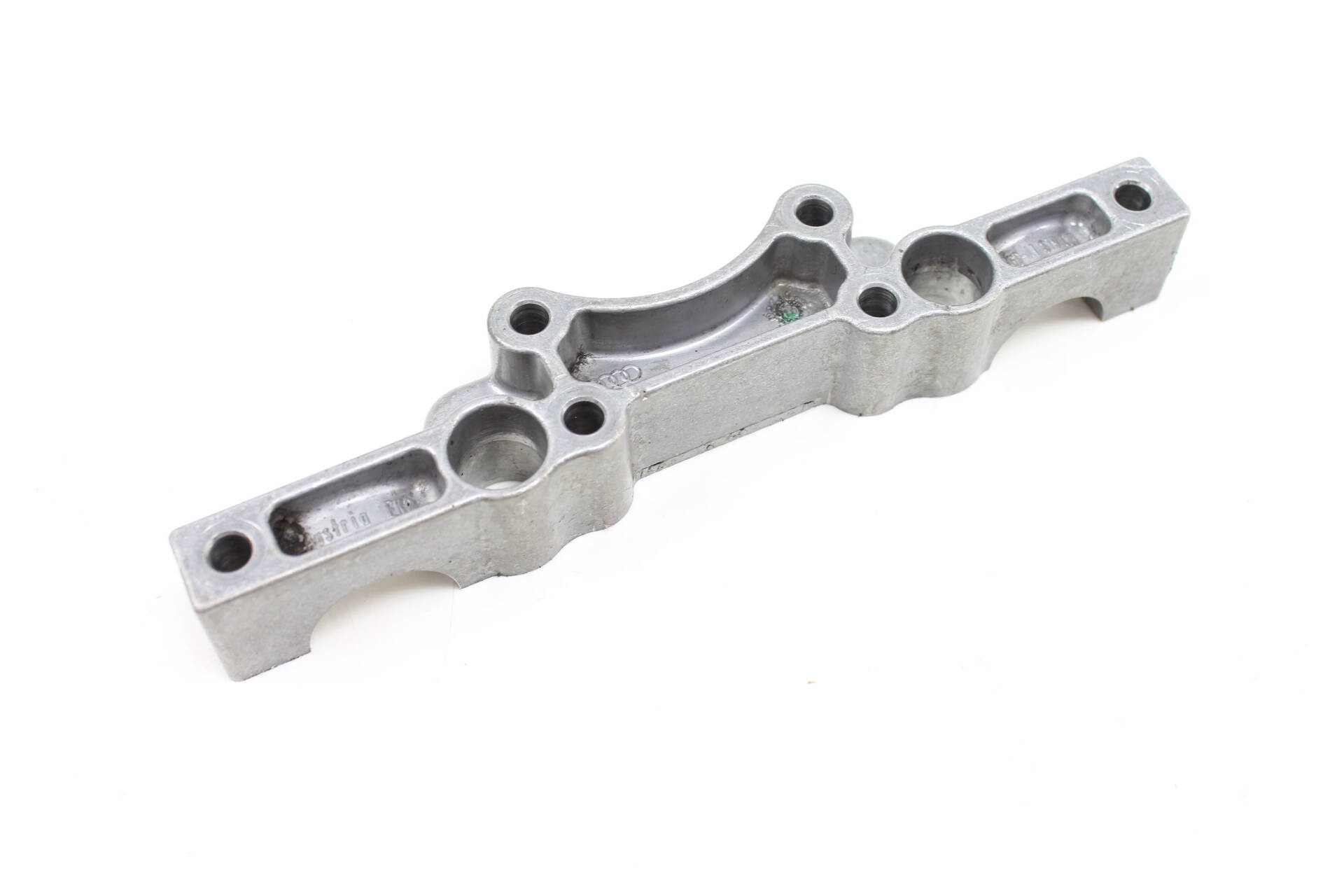 Cam / Camshaft Bearing / Journal Cap 079103459C