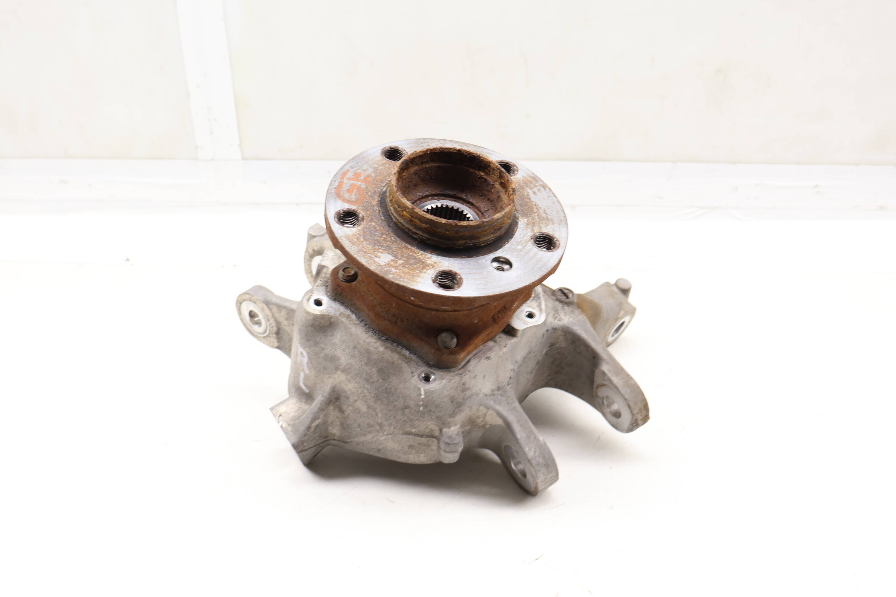 Spindle Knuckle W/ Wheel Bearing 33326793769