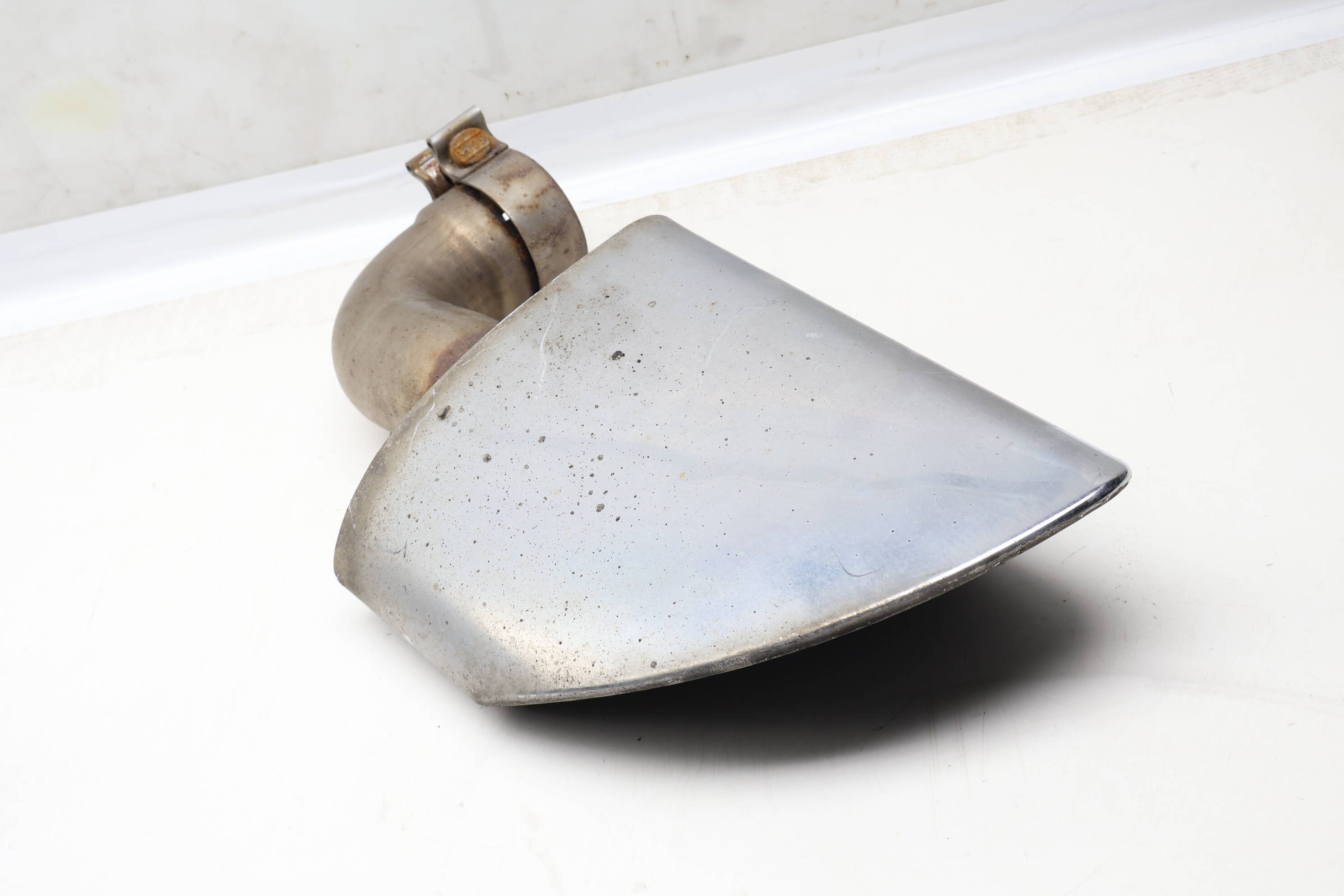 Exhaust Pipe Tip (Oval) 7P6253681S