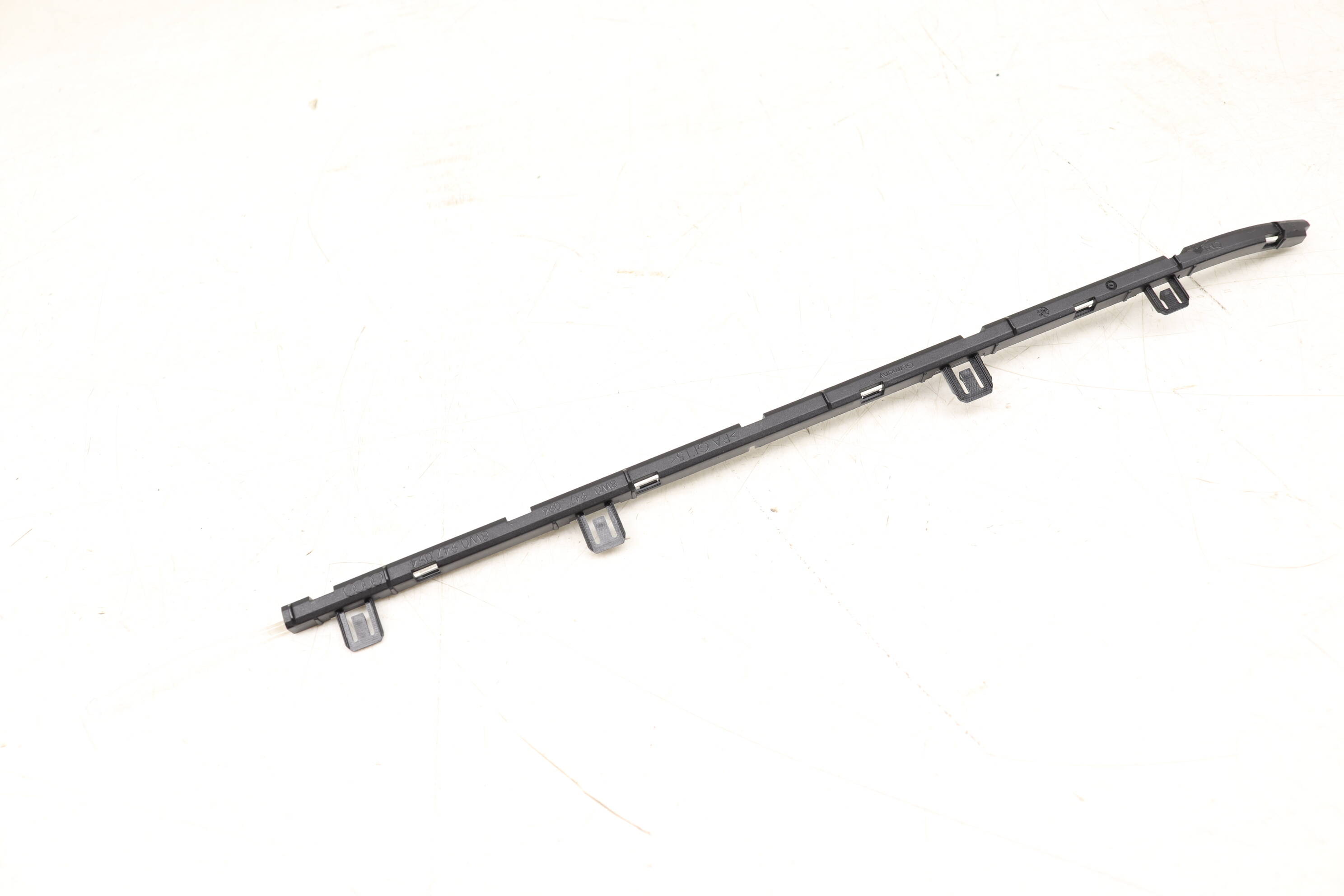 Door Panel Illumination / Light Bar 8W0947094