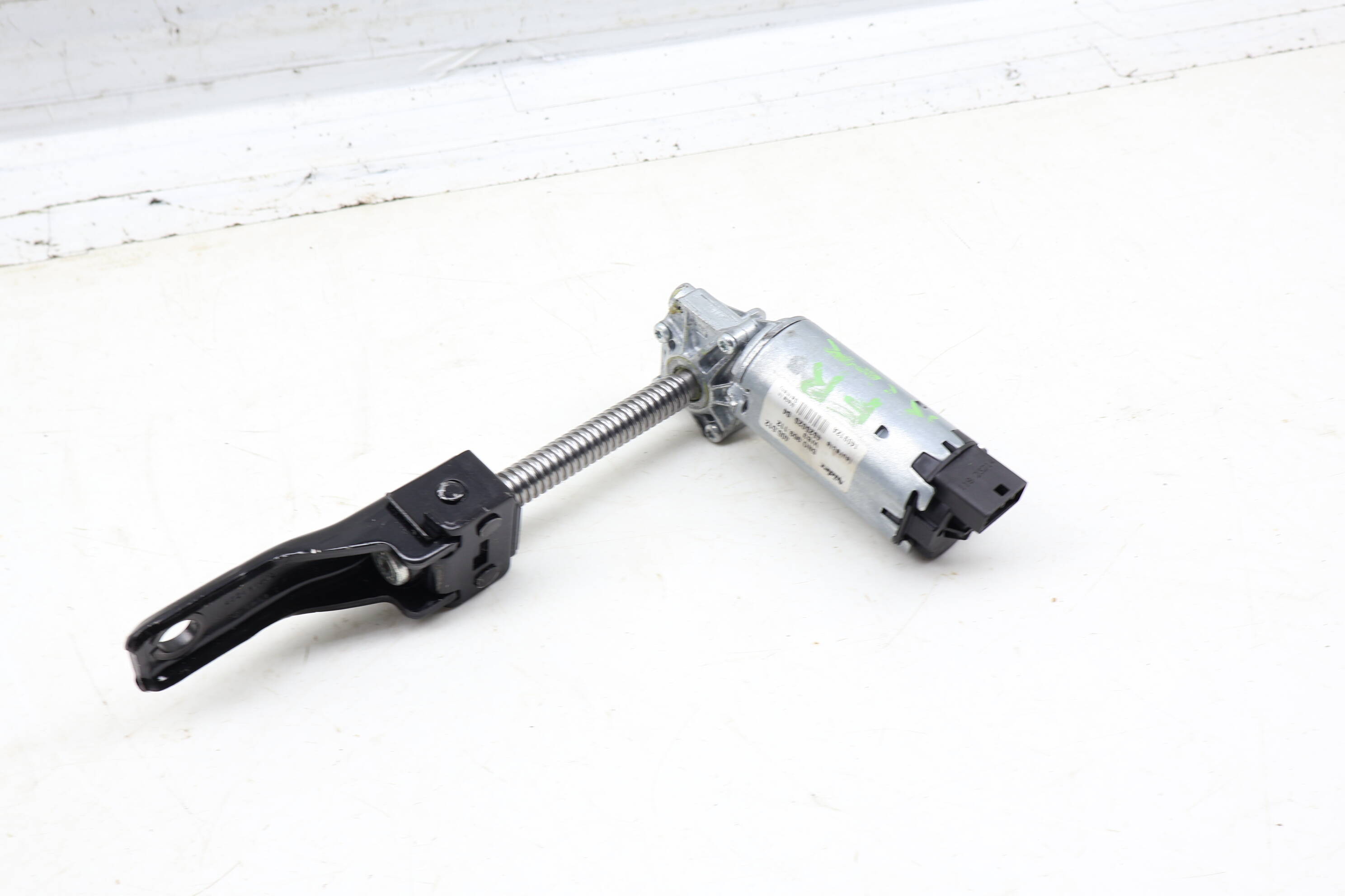 Rear Tilt / Height Seat Motor 5N0959112