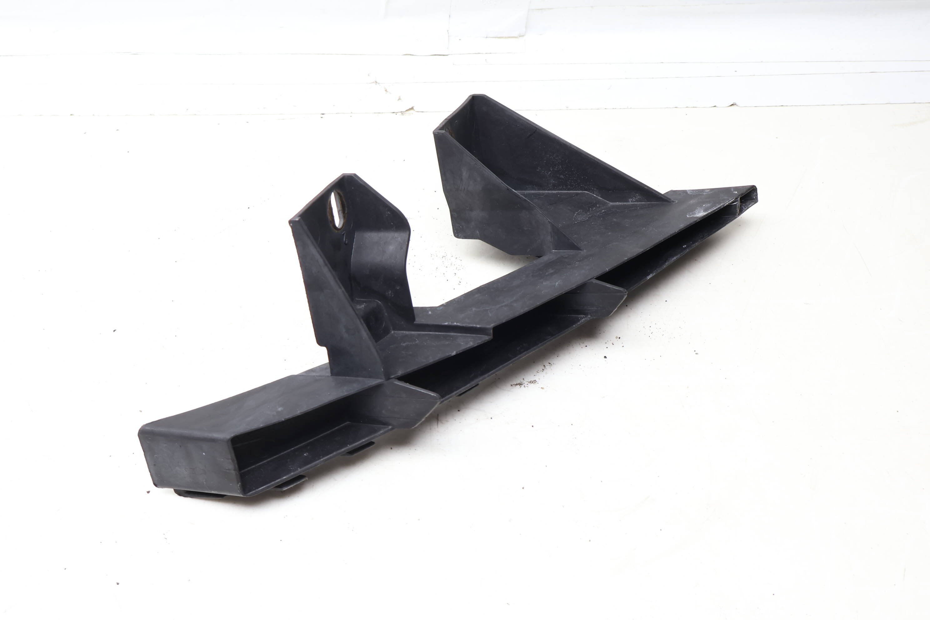 Bumper Support / Bracket 4L0807333A