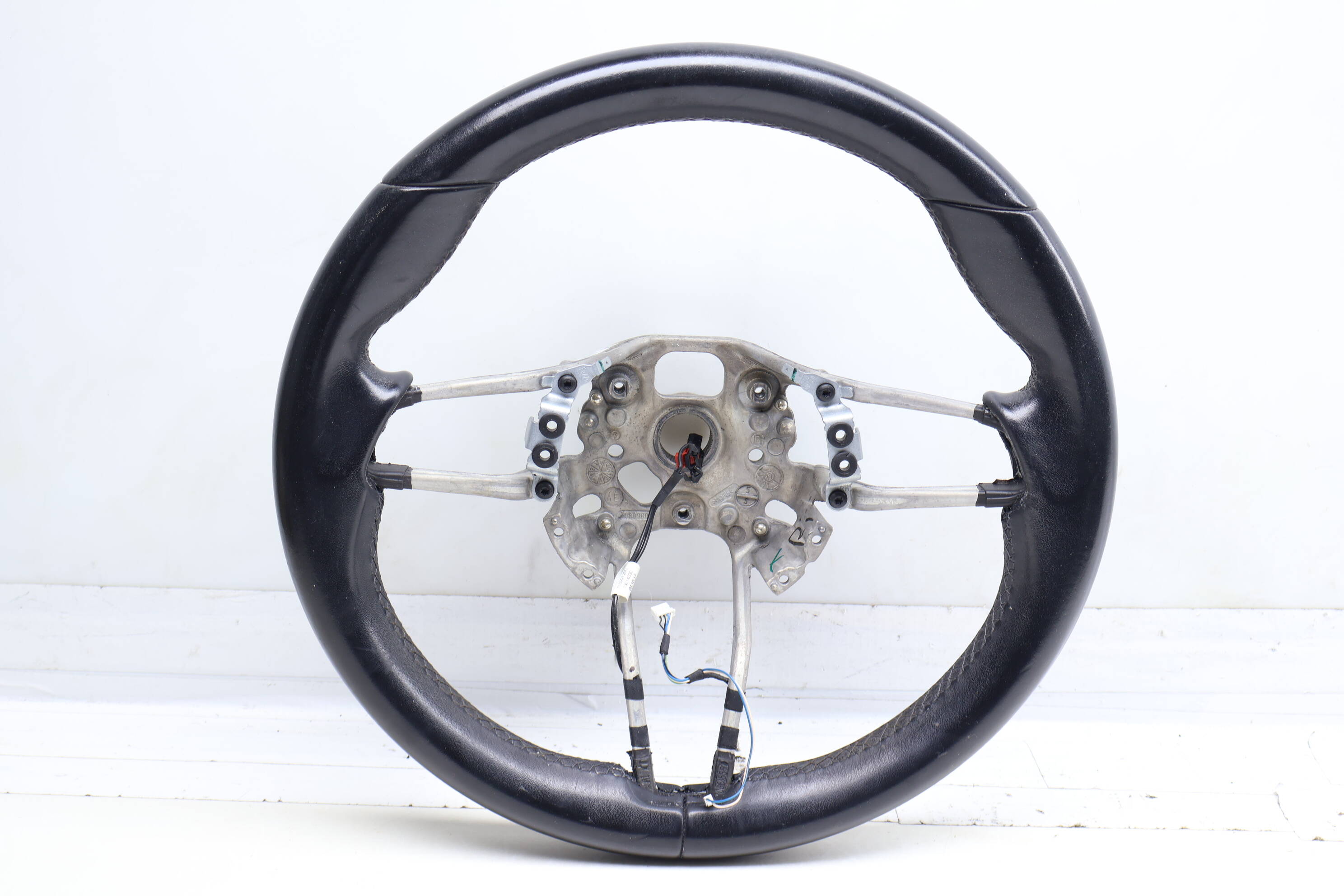 3-Spoke Leather Sport Steering Wheel (Heated) 95834780415