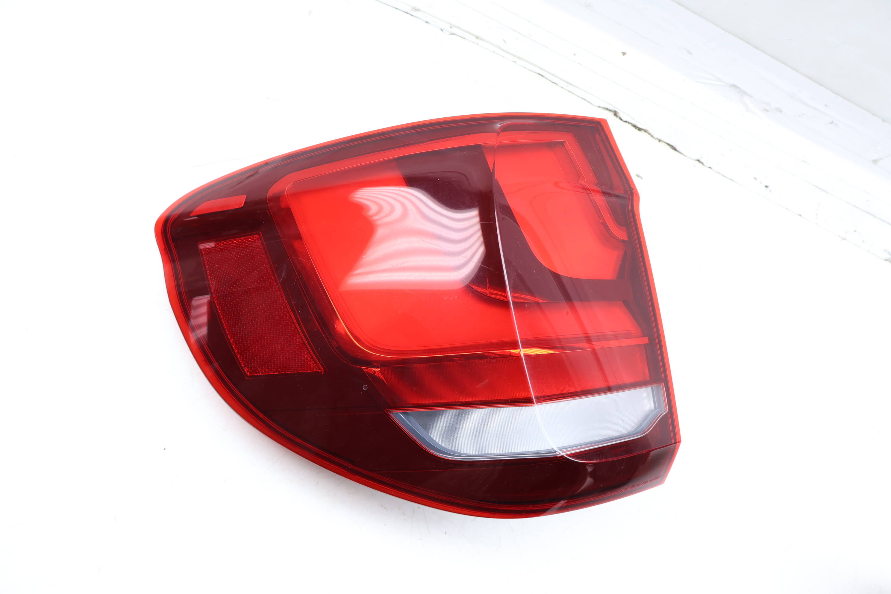 Outer Tail Light / Lamp 63217290103