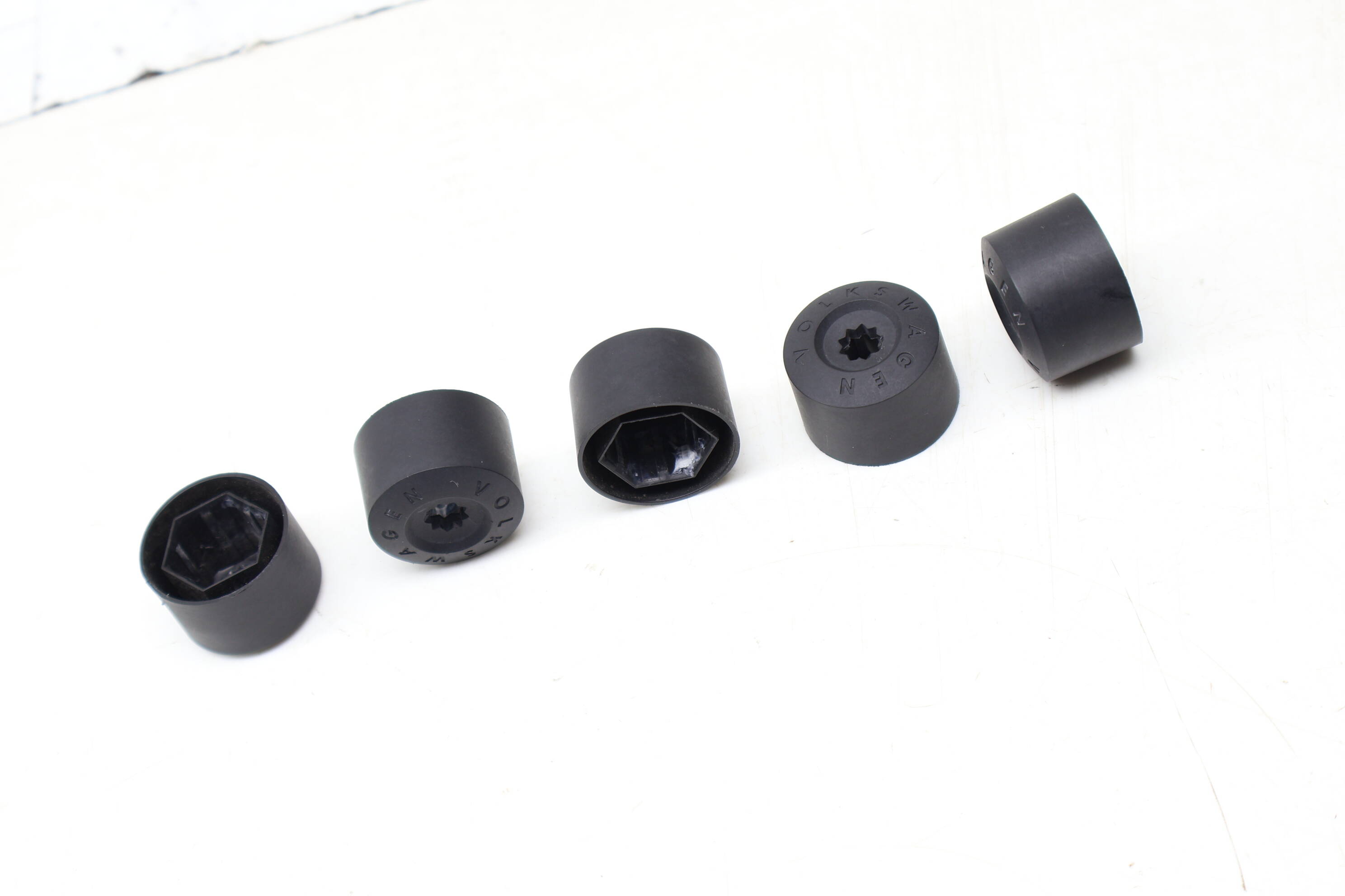 Lug Nut / Bolt Cover / Cap Set (5) 1K0601173