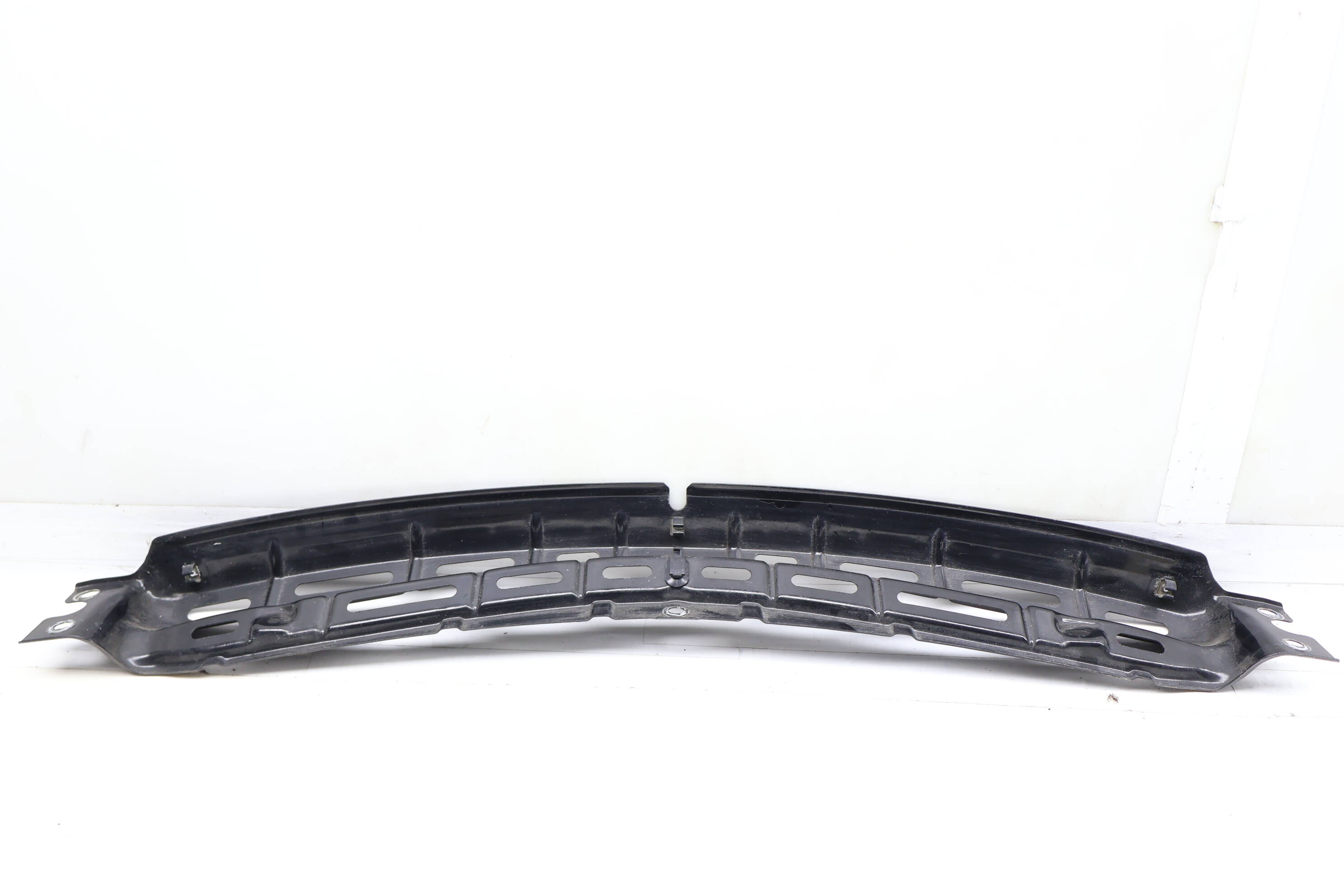 Bumper Mount Bracket (Center) 98750584100