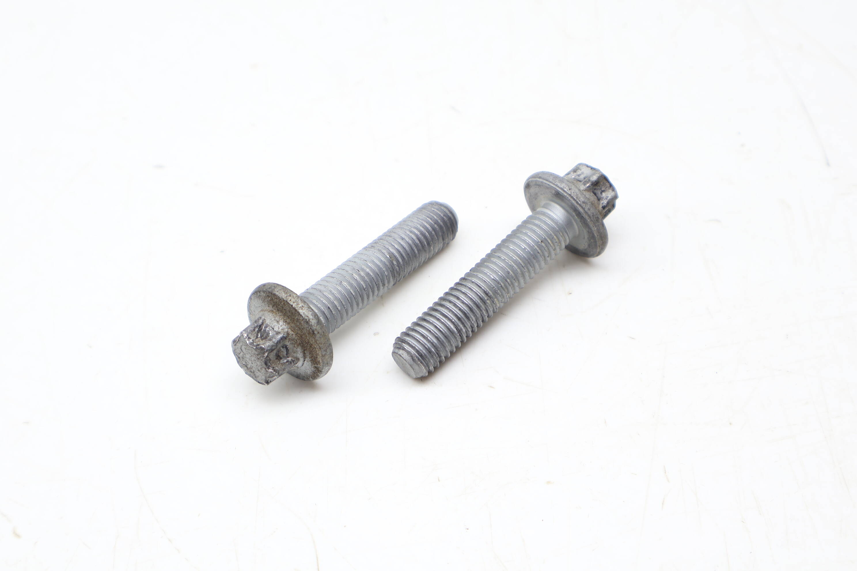 Starter Screw / Bolt Set (2) 90038501101