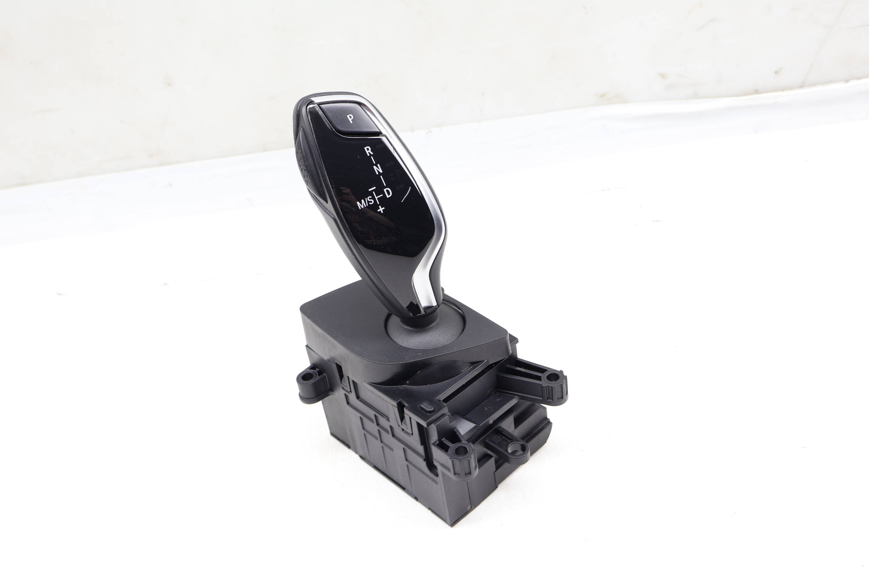 Shifter&#x20;&#x2F;&#x20;Gear&#x20;Selector&#x20;61319458751