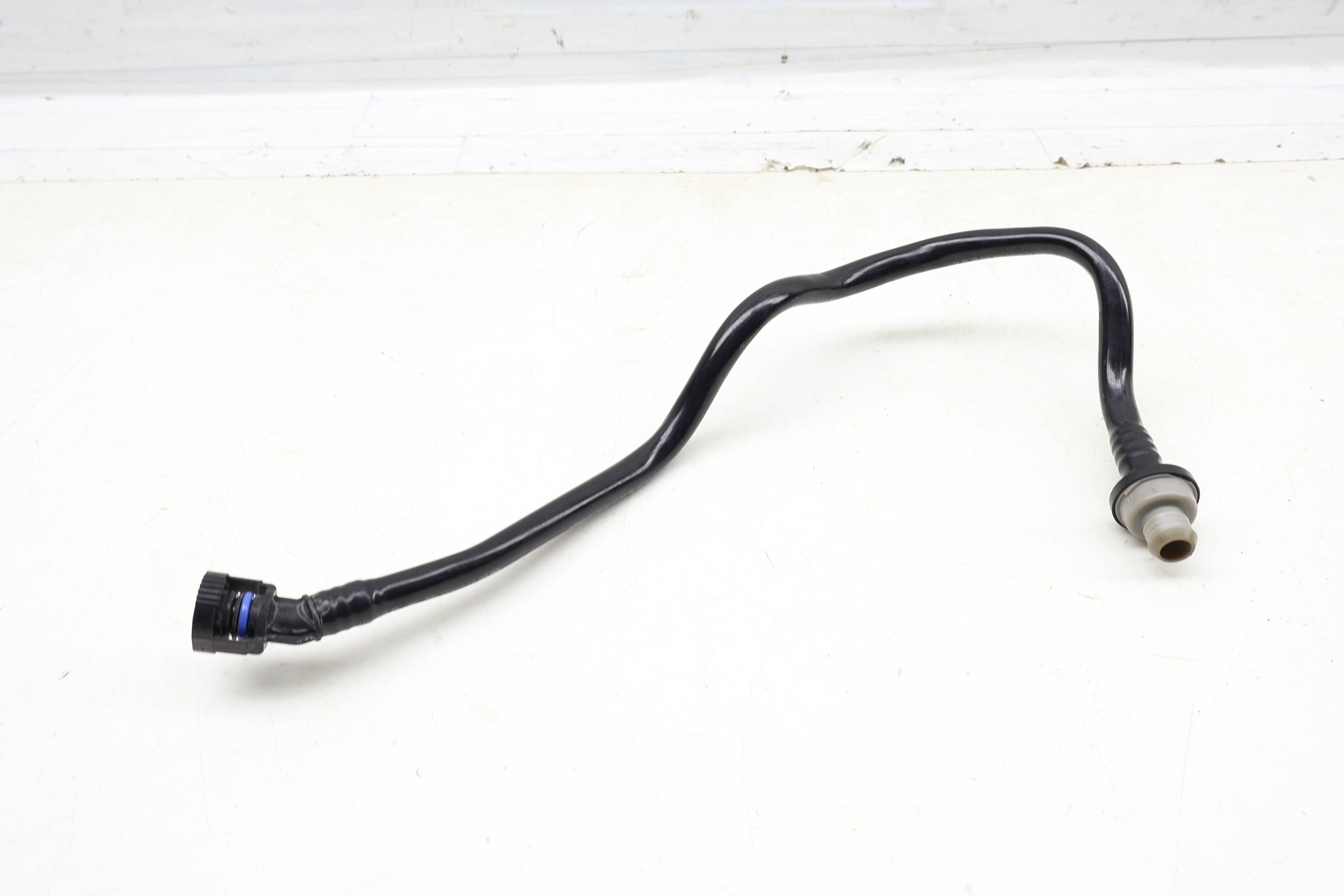 Brake Booster Vacuum Line / Hose / Pipe 11667584945